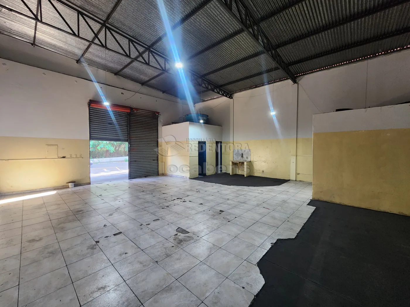 Depósito-Galpão-Armazém para alugar, 109m² - Foto 2