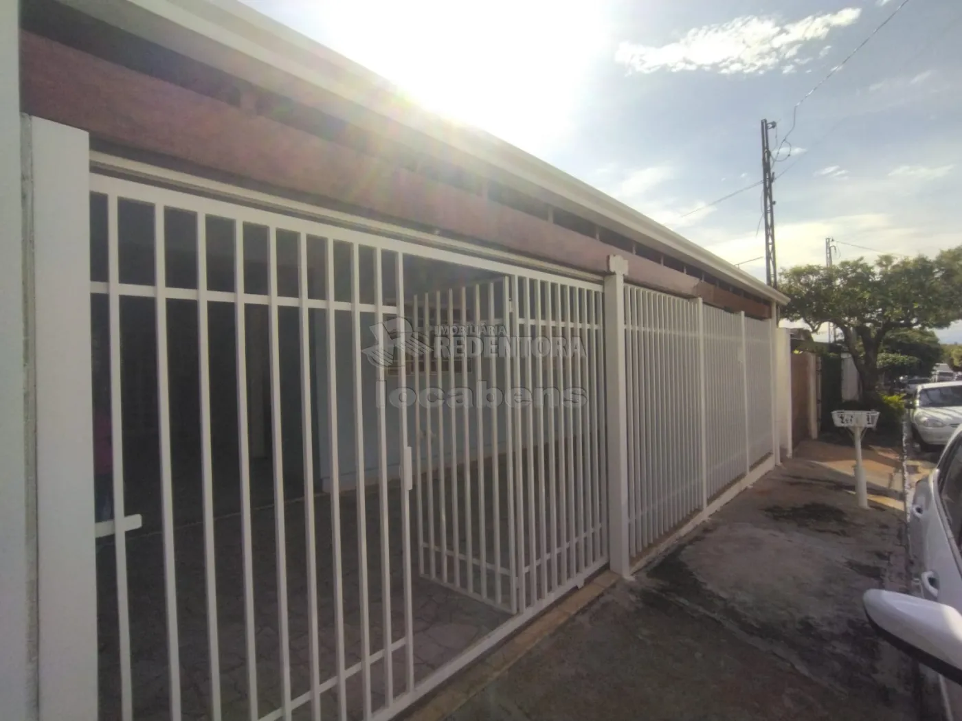 Casa à venda com 4 quartos, 160m² - Foto 1
