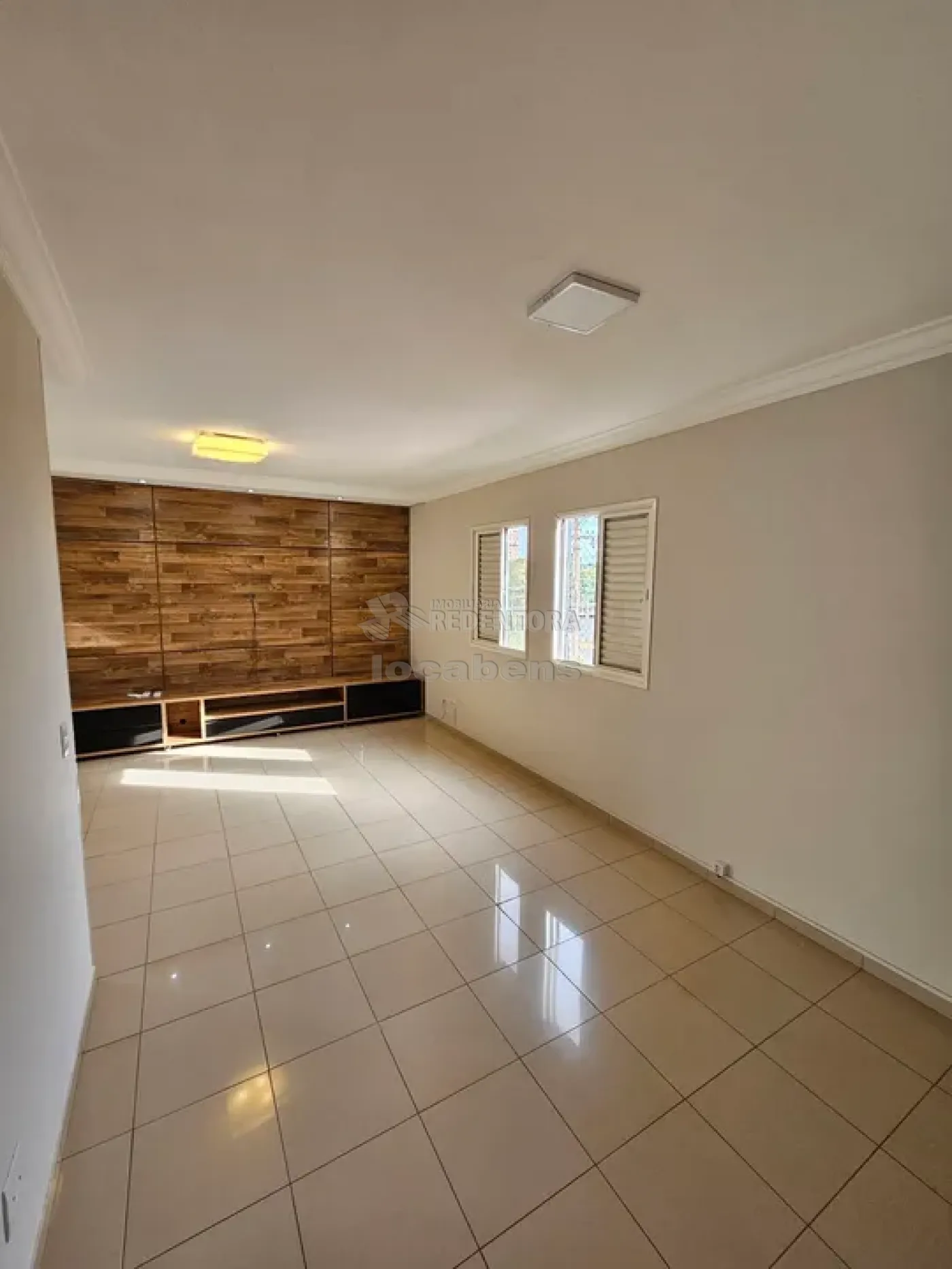 Apartamento para alugar com 2 quartos, 137m² - Foto 4