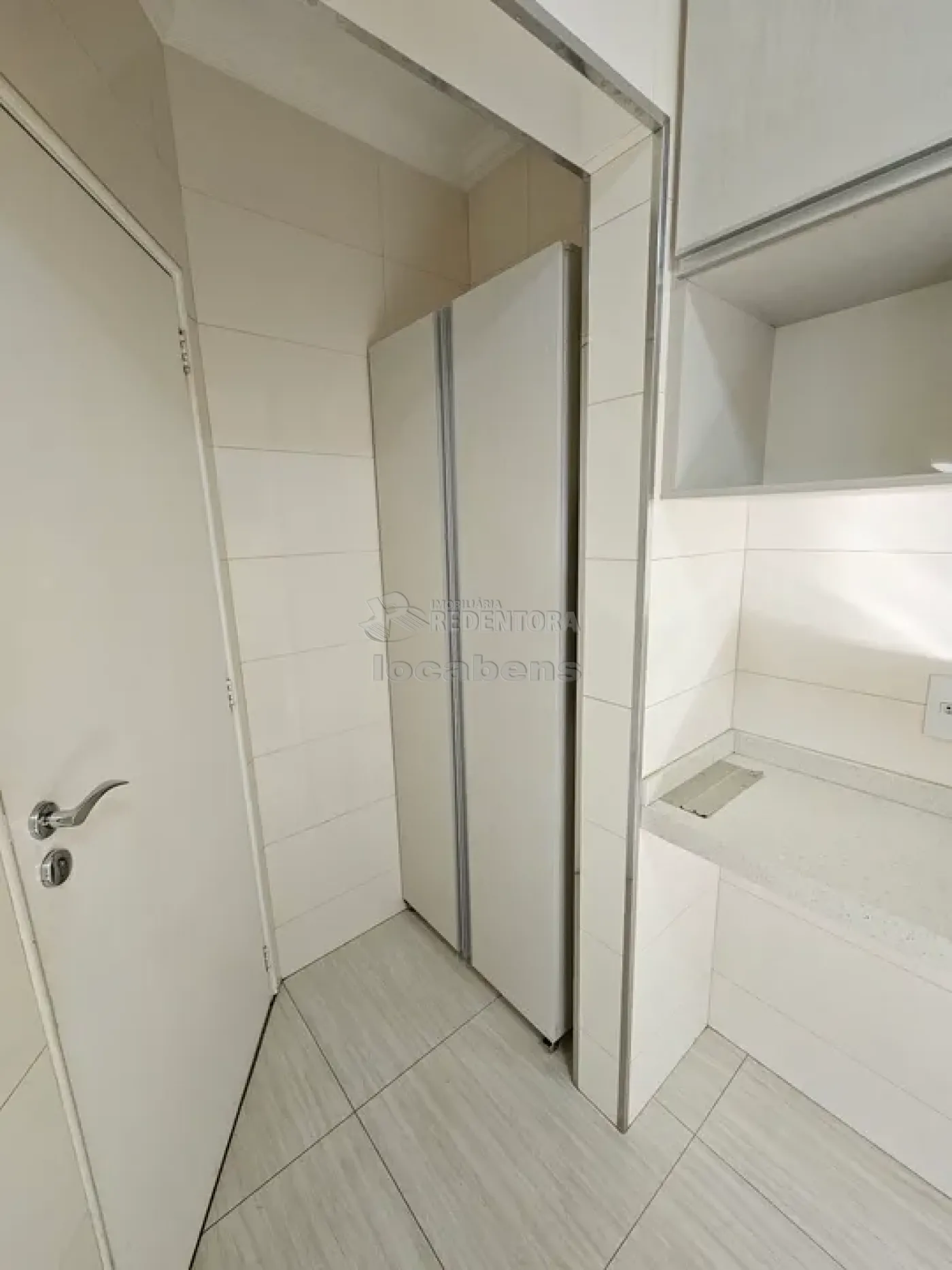 Apartamento para alugar com 2 quartos, 137m² - Foto 6
