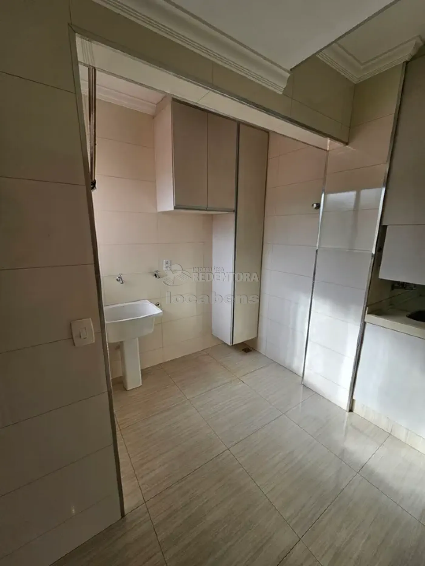 Apartamento para alugar com 2 quartos, 137m² - Foto 9