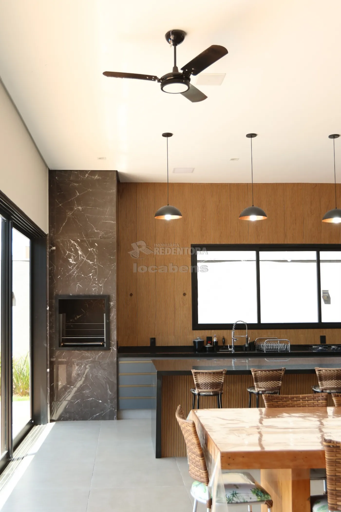 Chácara à venda com 6 quartos, 297m² - Foto 11
