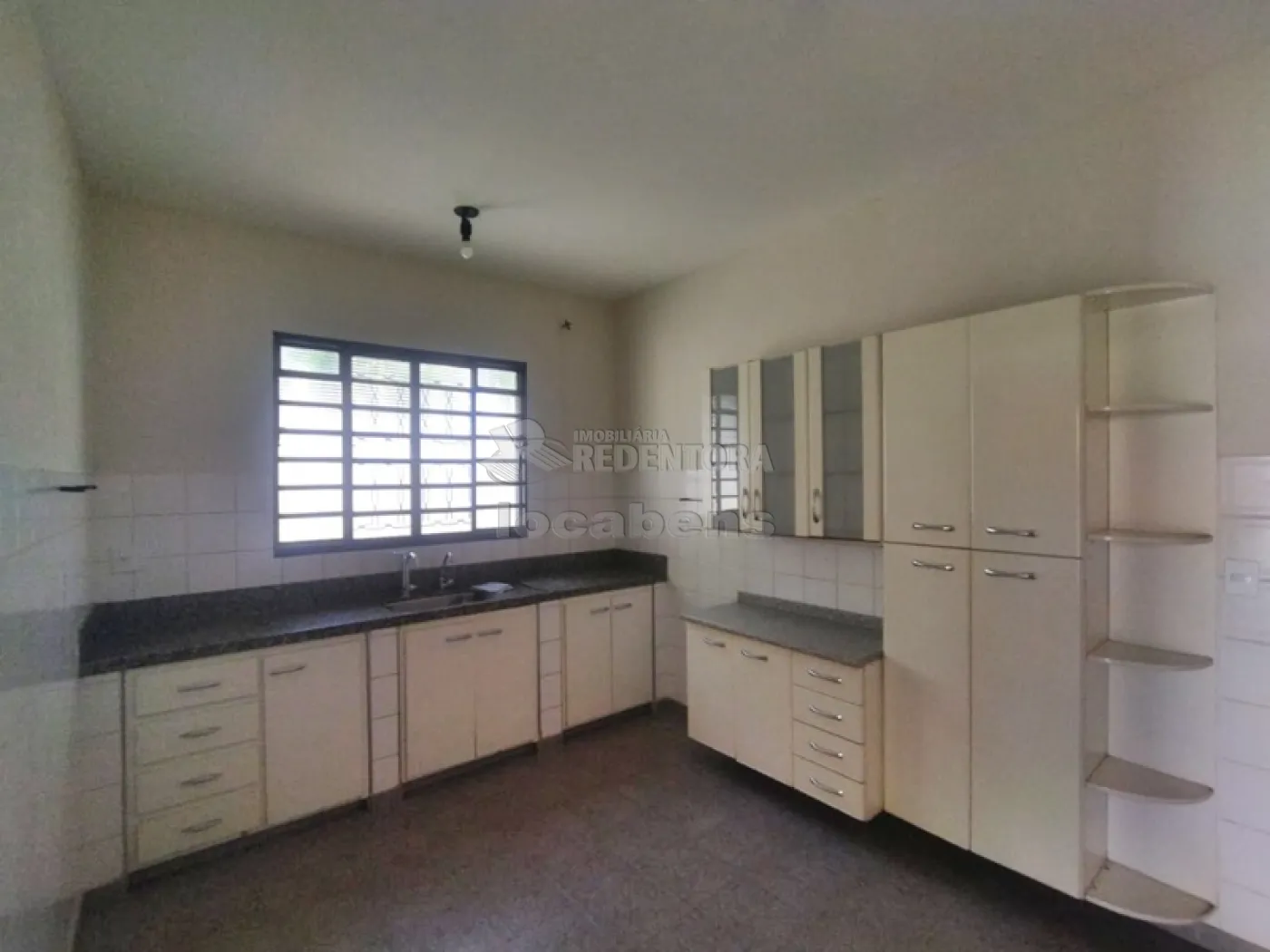 Casa para alugar com 3 quartos, 180m² - Foto 7