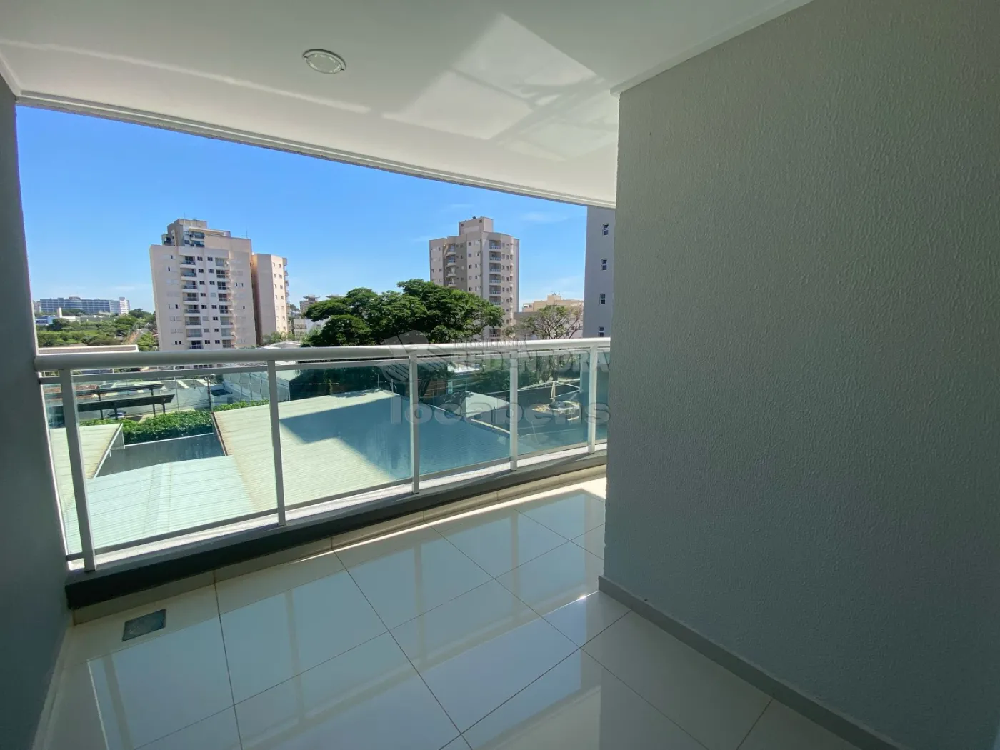 Apartamento para alugar com 3 quartos, 80m² - Foto 4