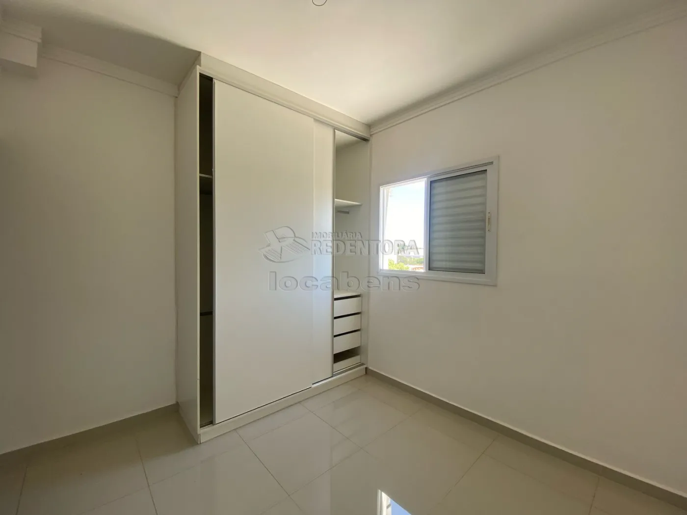Apartamento para alugar com 3 quartos, 80m² - Foto 9