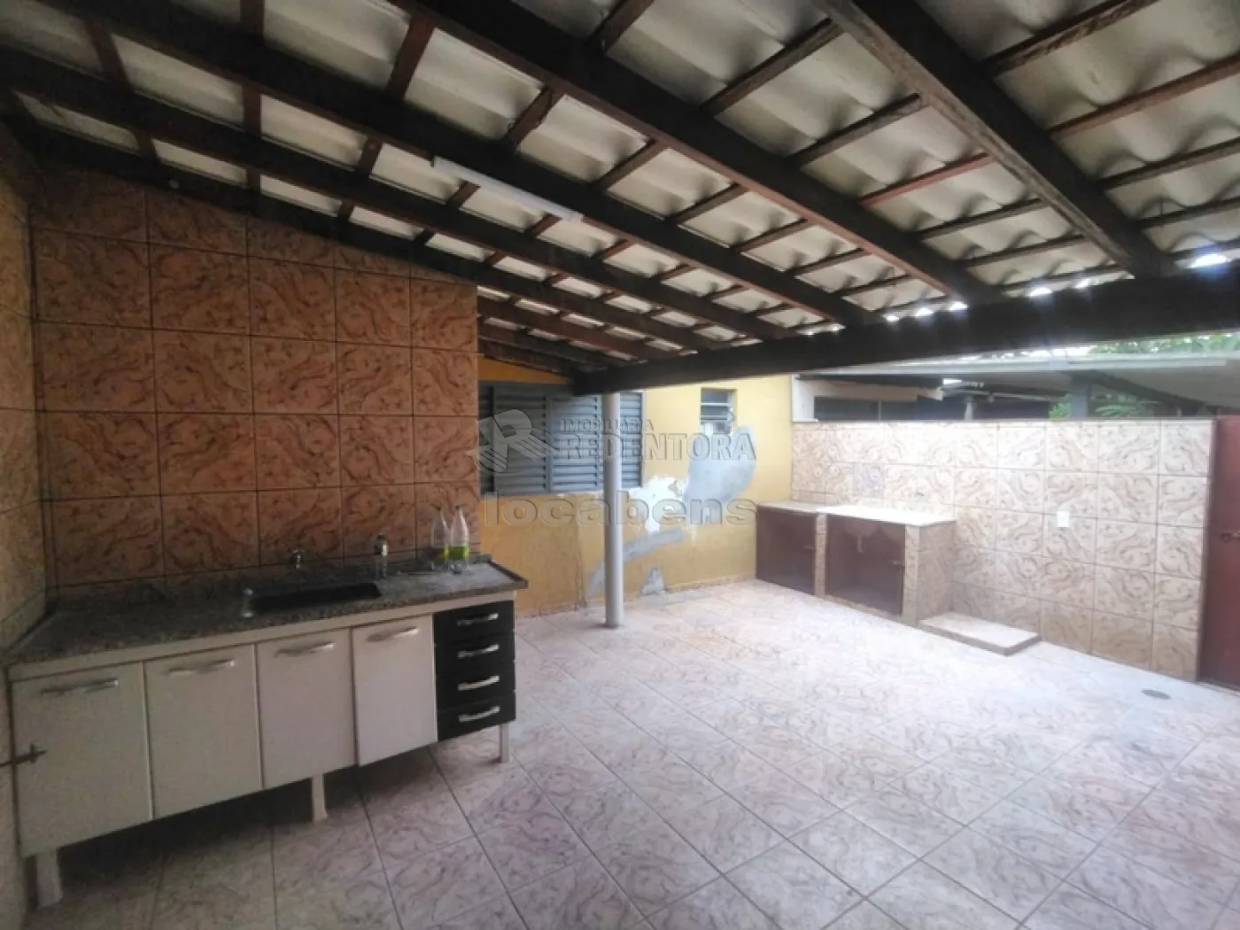 Casa para alugar com 2 quartos, 90m² - Foto 15