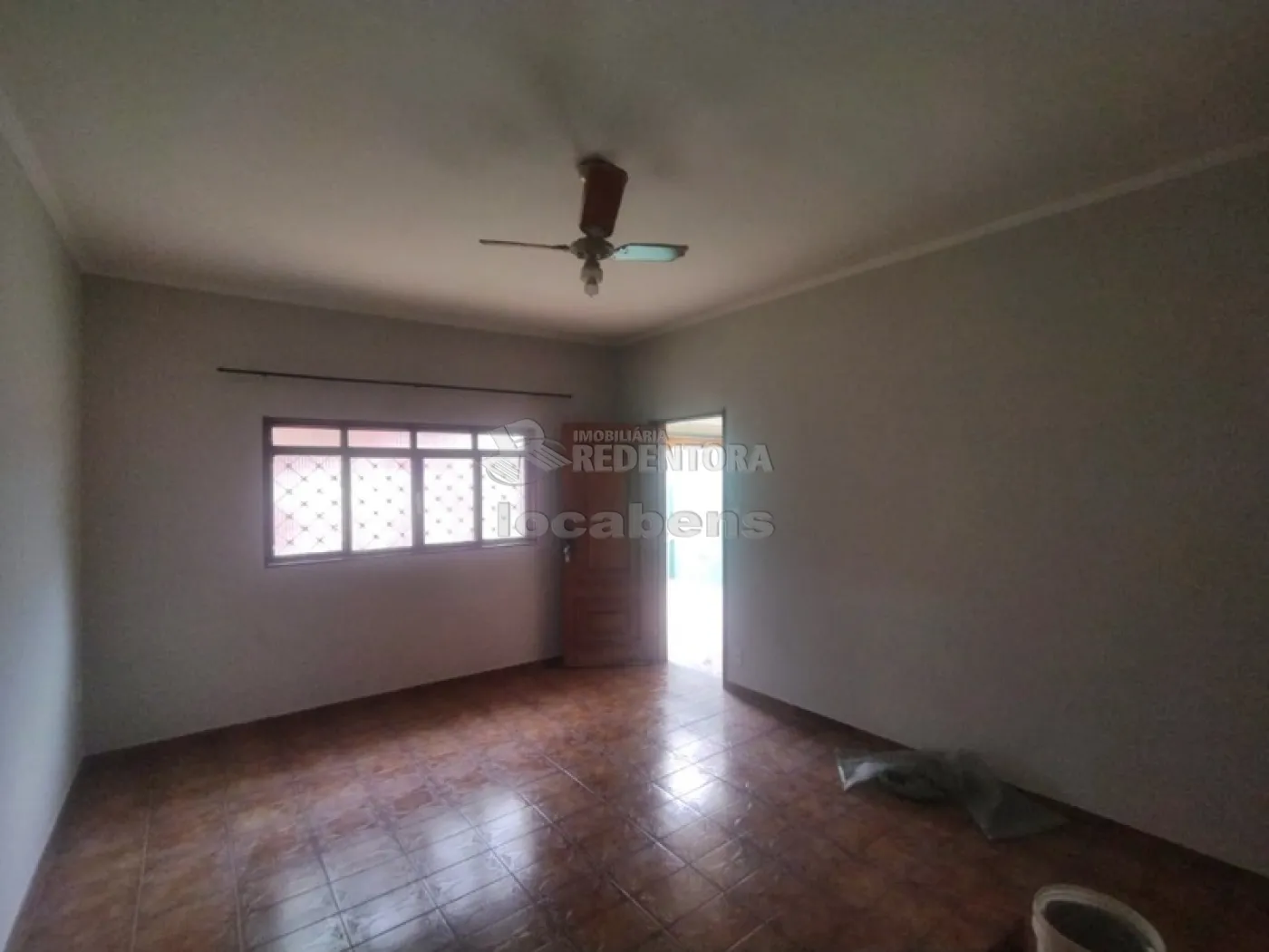 Casa para alugar com 2 quartos, 90m² - Foto 4