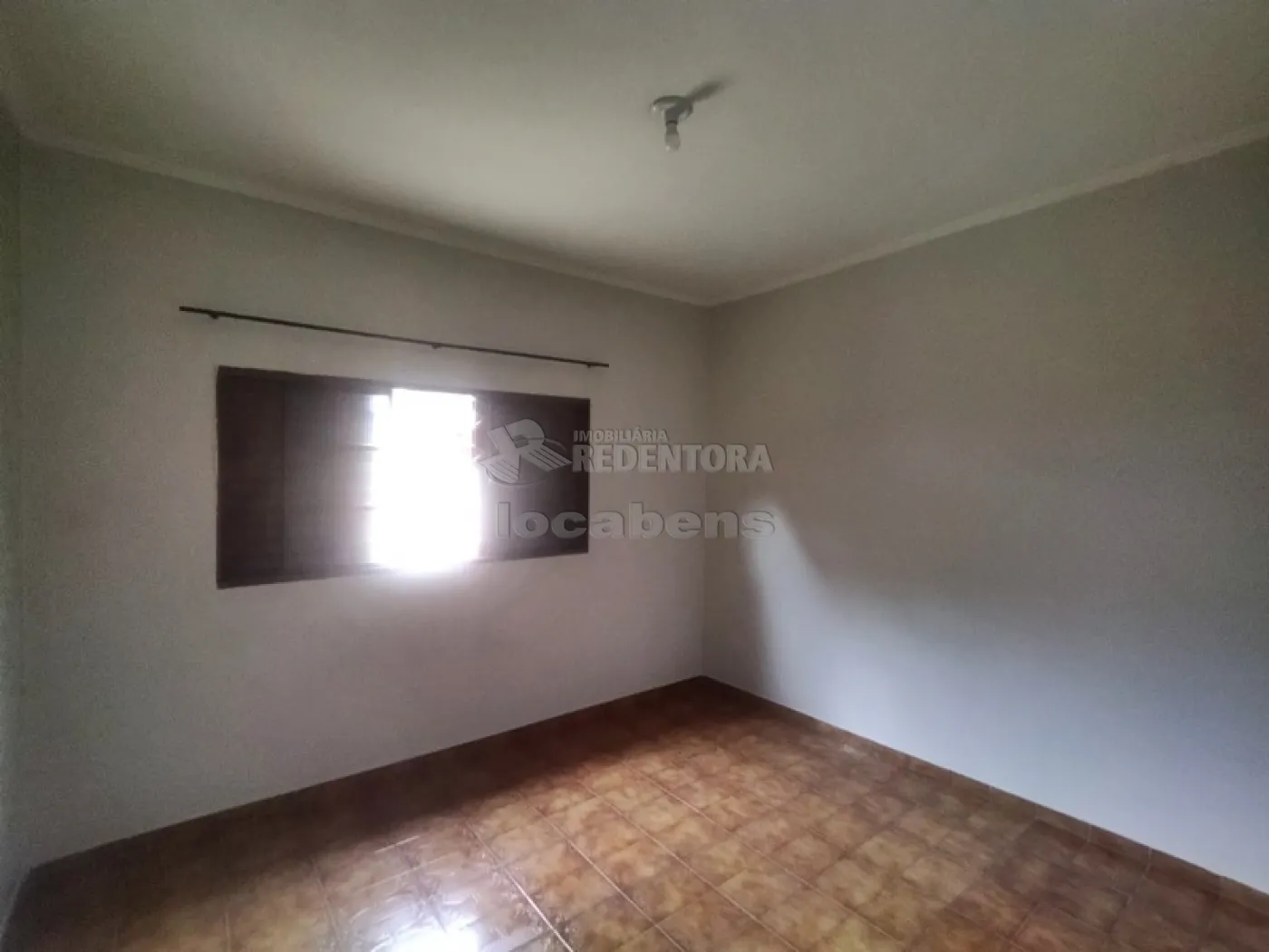 Casa para alugar com 2 quartos, 90m² - Foto 10