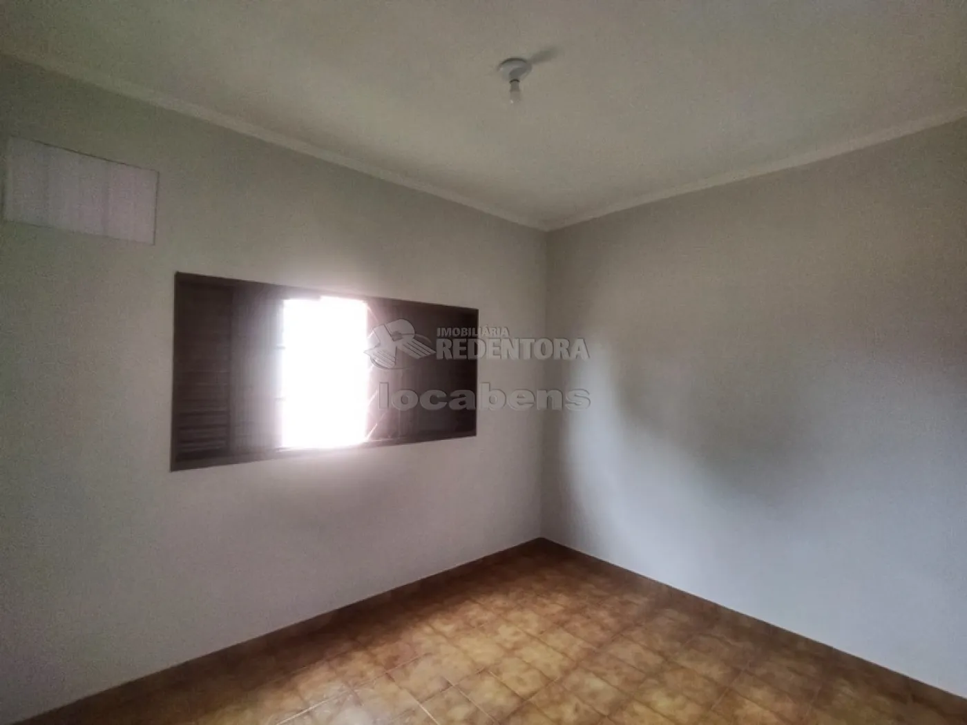 Casa para alugar com 2 quartos, 90m² - Foto 11