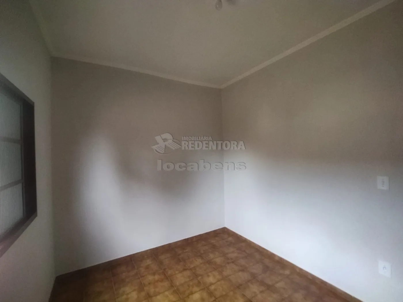 Casa para alugar com 2 quartos, 90m² - Foto 12