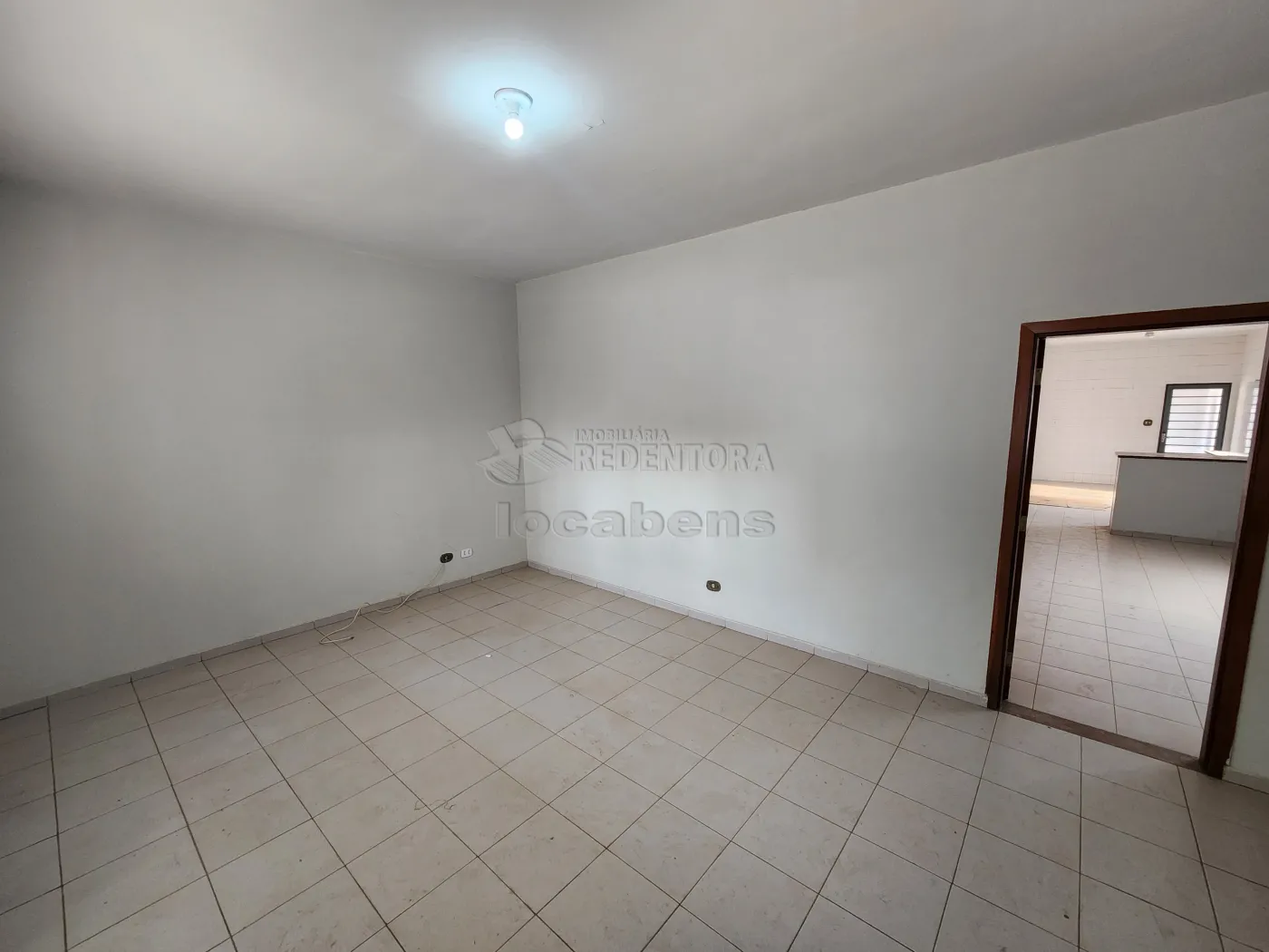 Alugar Casa / Padrão em São José do Rio Preto R$ 2.500,00 - Foto 1