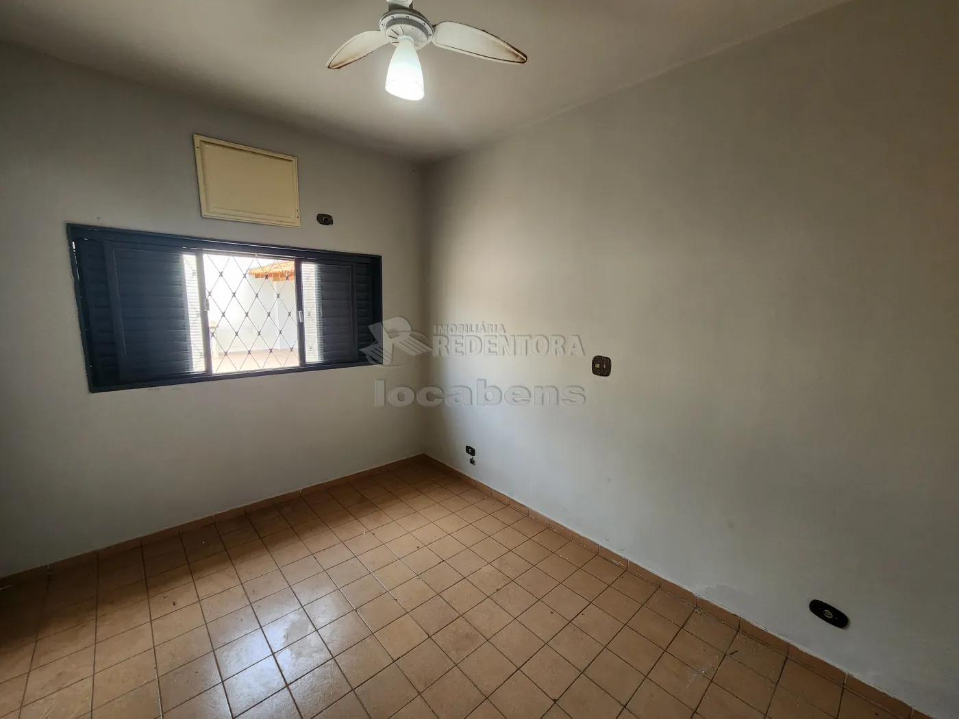Alugar Casa / Padrão em São José do Rio Preto R$ 2.500,00 - Foto 5