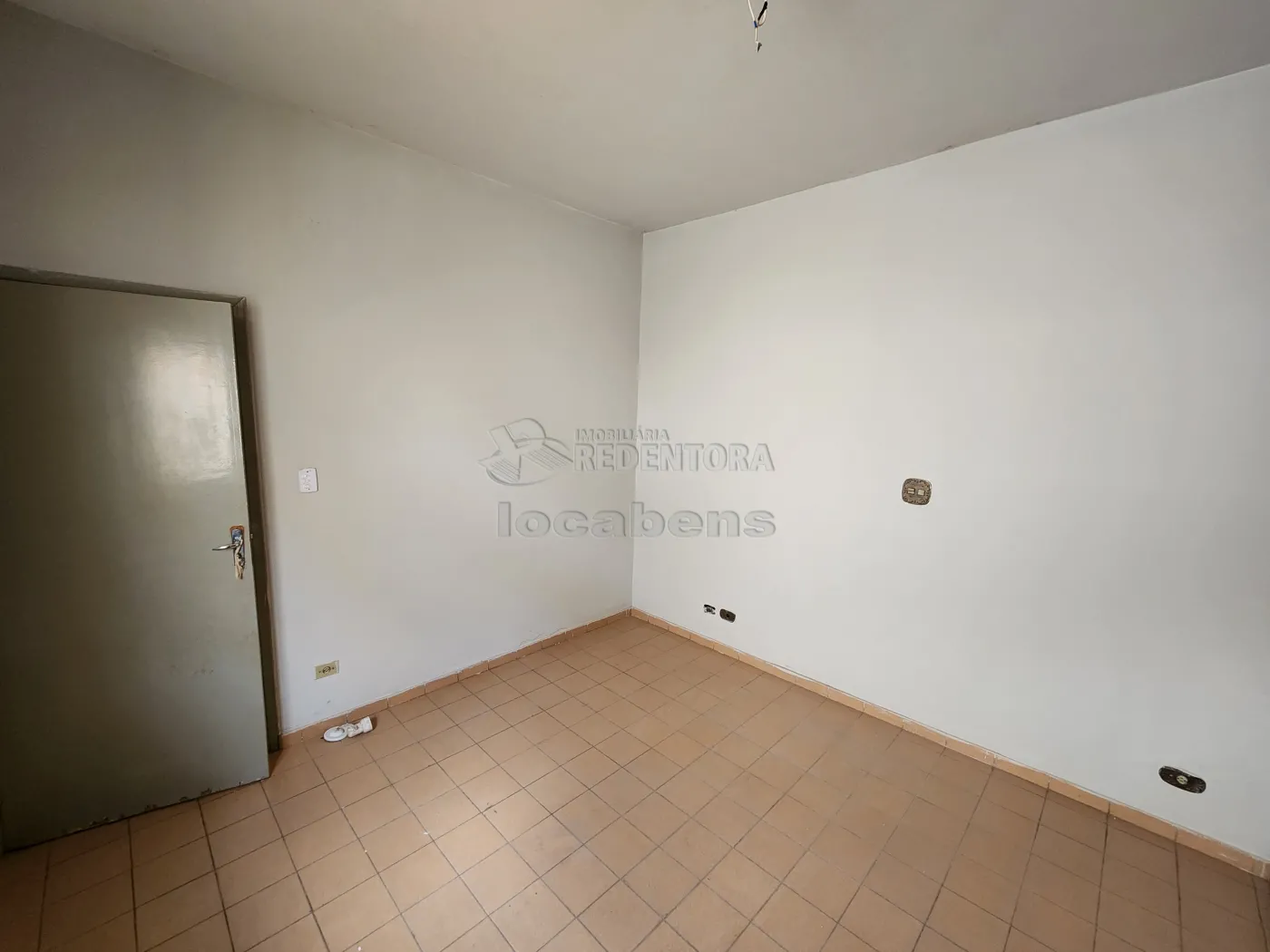 Alugar Casa / Padrão em São José do Rio Preto R$ 2.500,00 - Foto 11