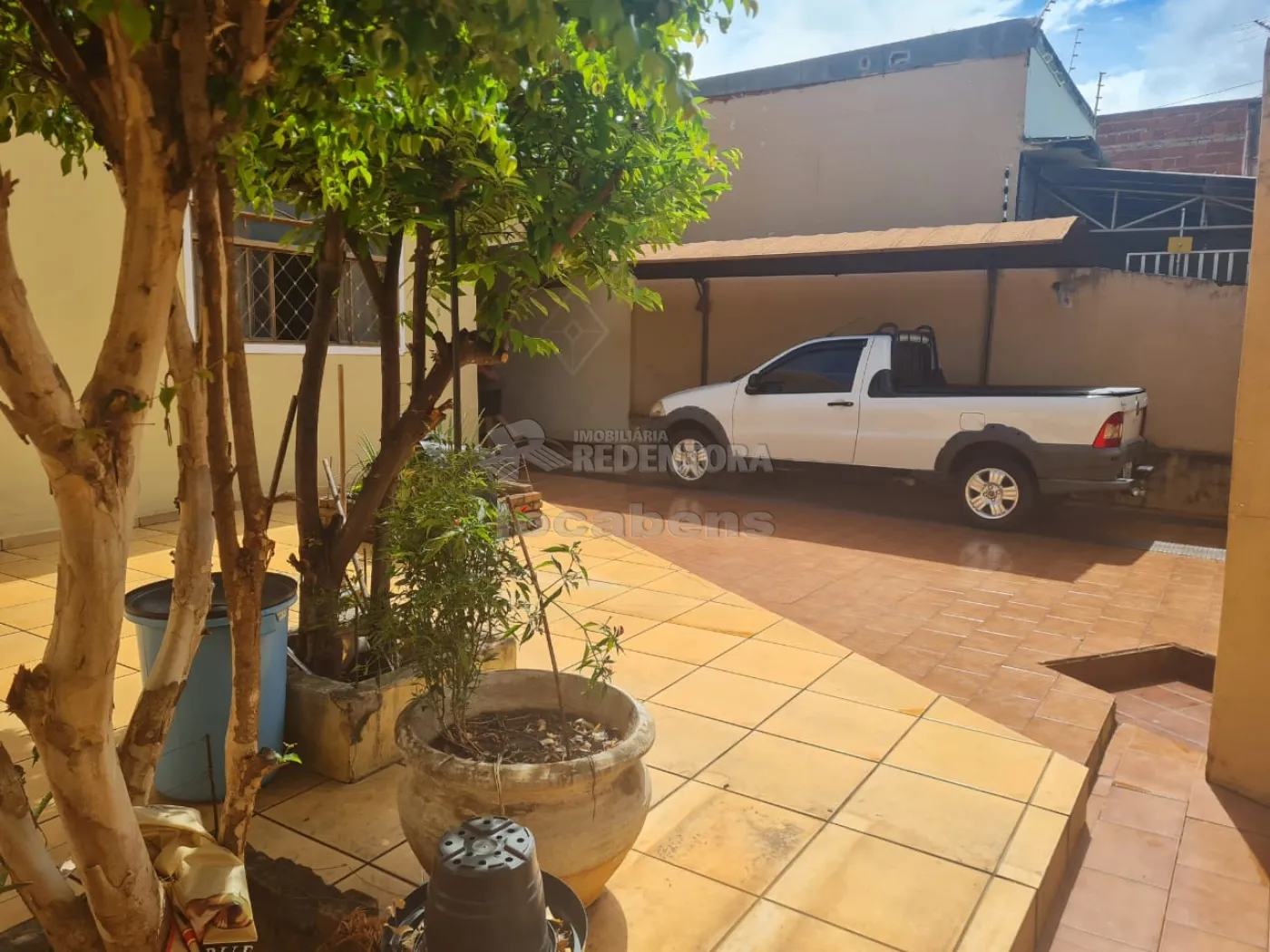 Casa à venda com 4 quartos, 160m² - Foto 3