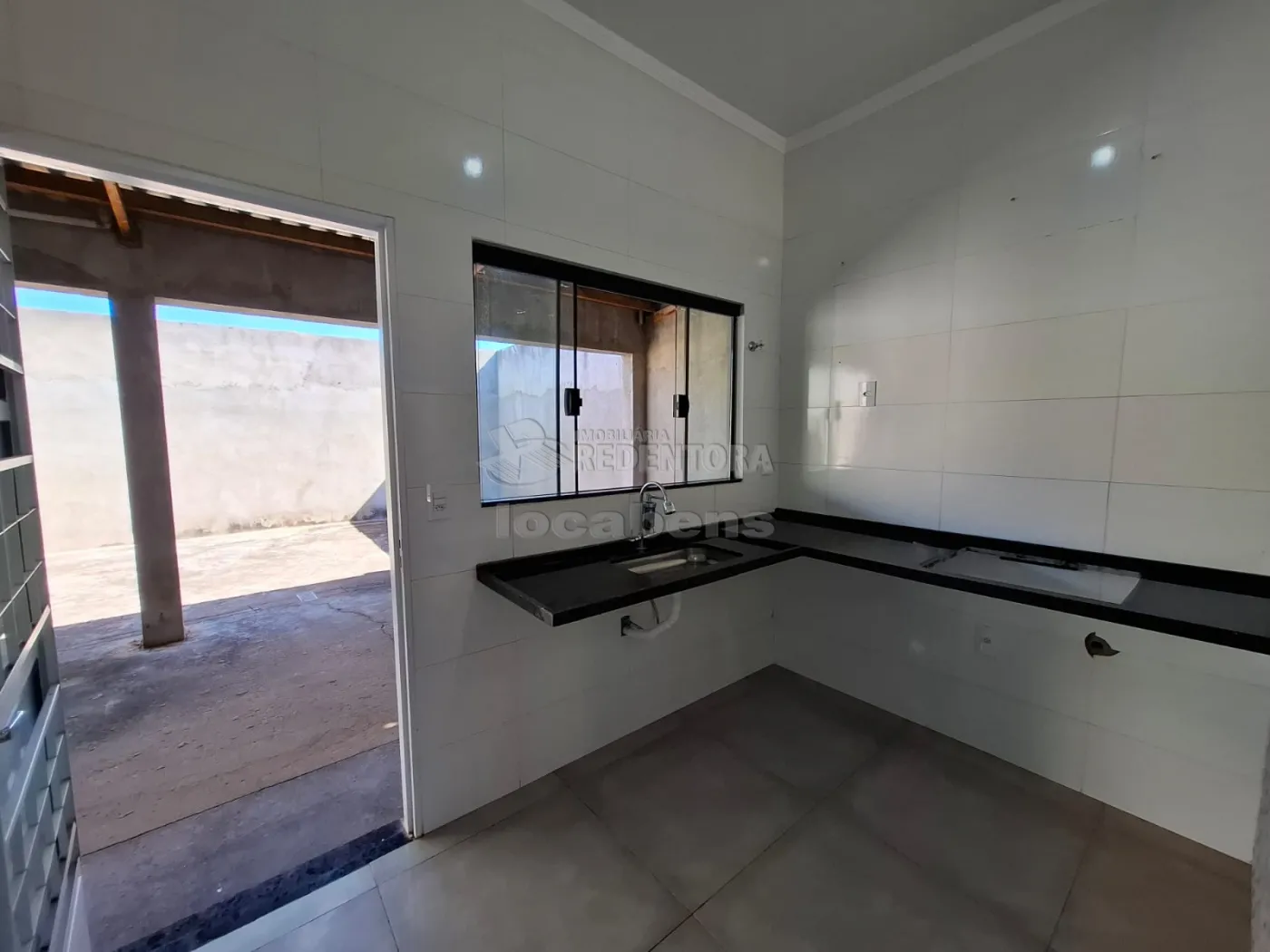 Alugar Casa / Padrão em São José do Rio Preto R$ 1.235,00 - Foto 2