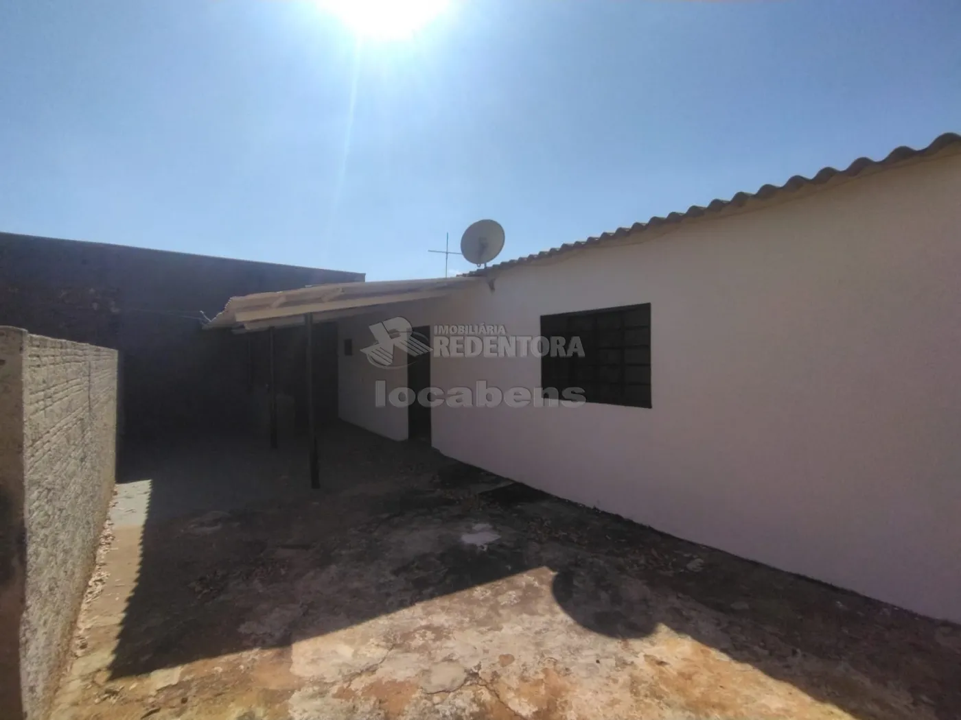 Casa para alugar com 3 quartos, 80m² - Foto 1