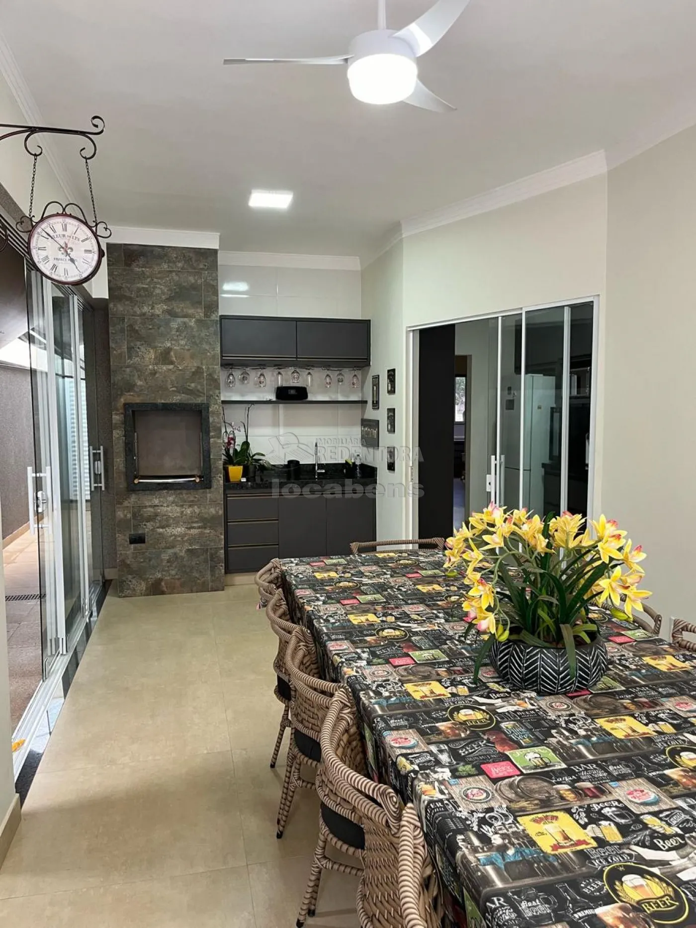 Casa de Condomínio à venda com 3 quartos, 370m² - Foto 4