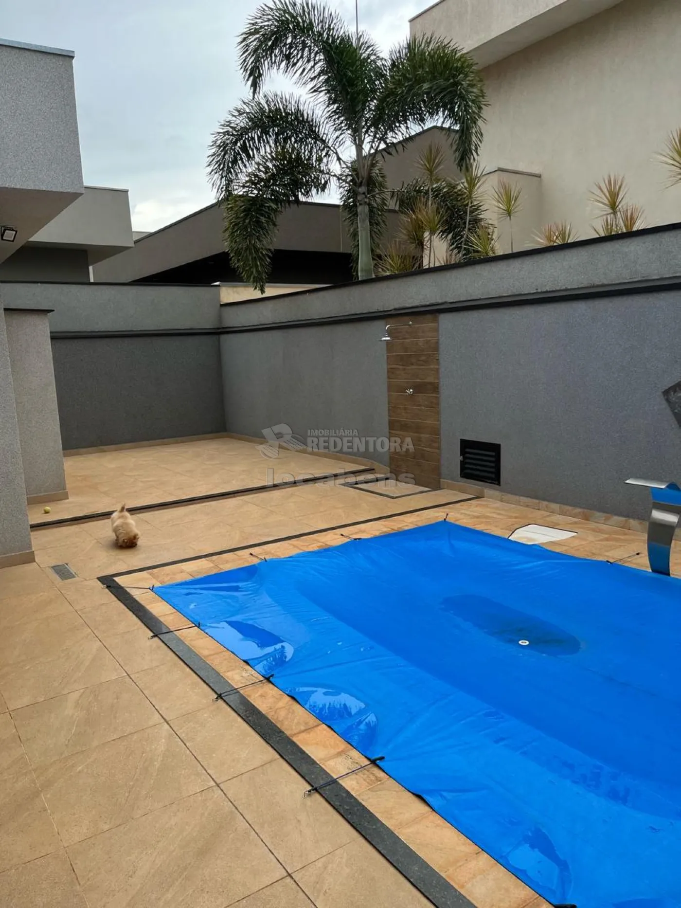 Casa de Condomínio à venda com 3 quartos, 370m² - Foto 2