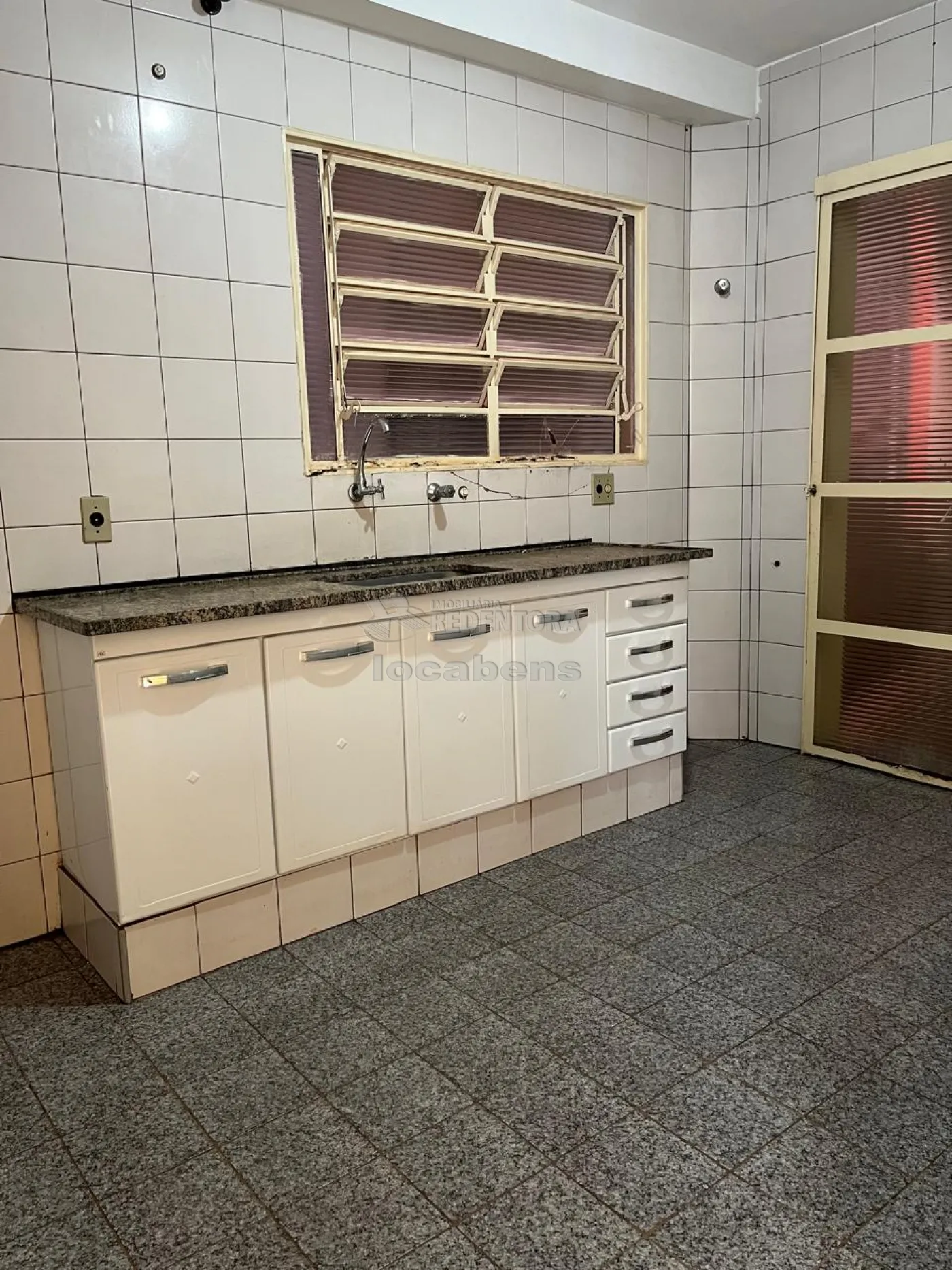 Apartamento à venda com 2 quartos, 60m² - Foto 5