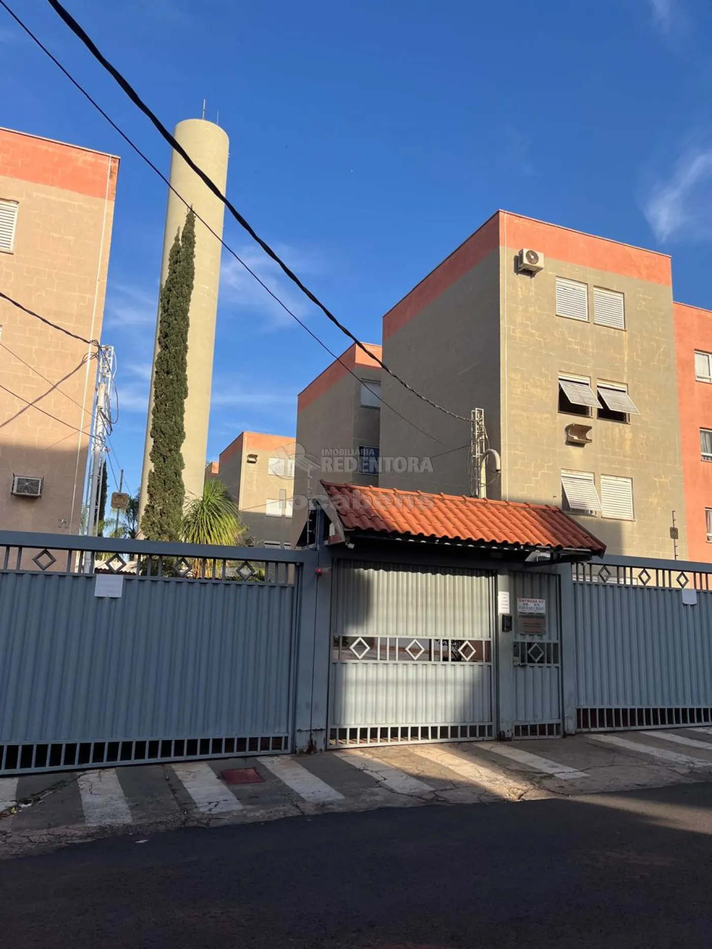 Apartamento à venda com 2 quartos, 60m² - Foto 1