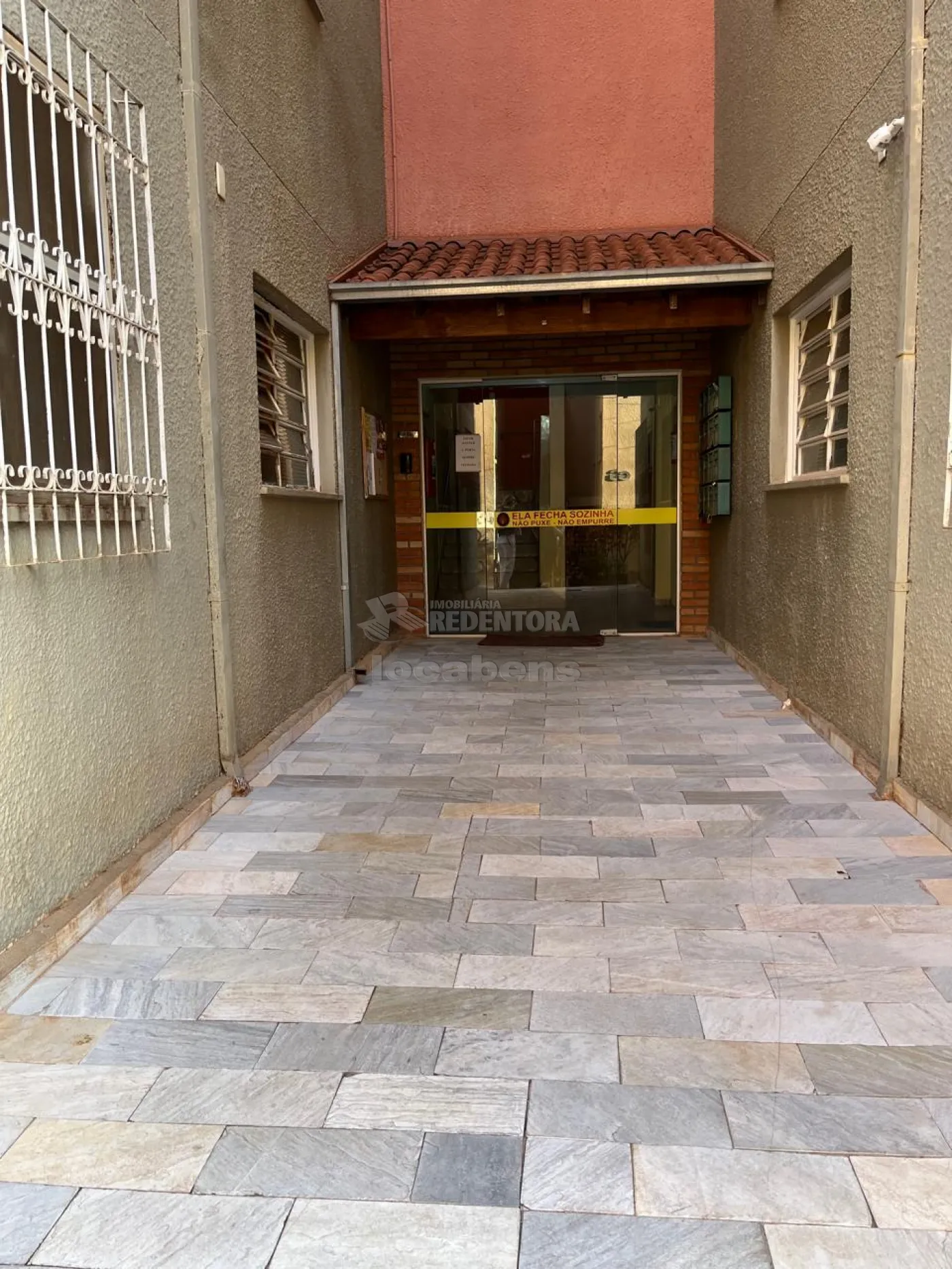 Apartamento à venda com 2 quartos, 60m² - Foto 18