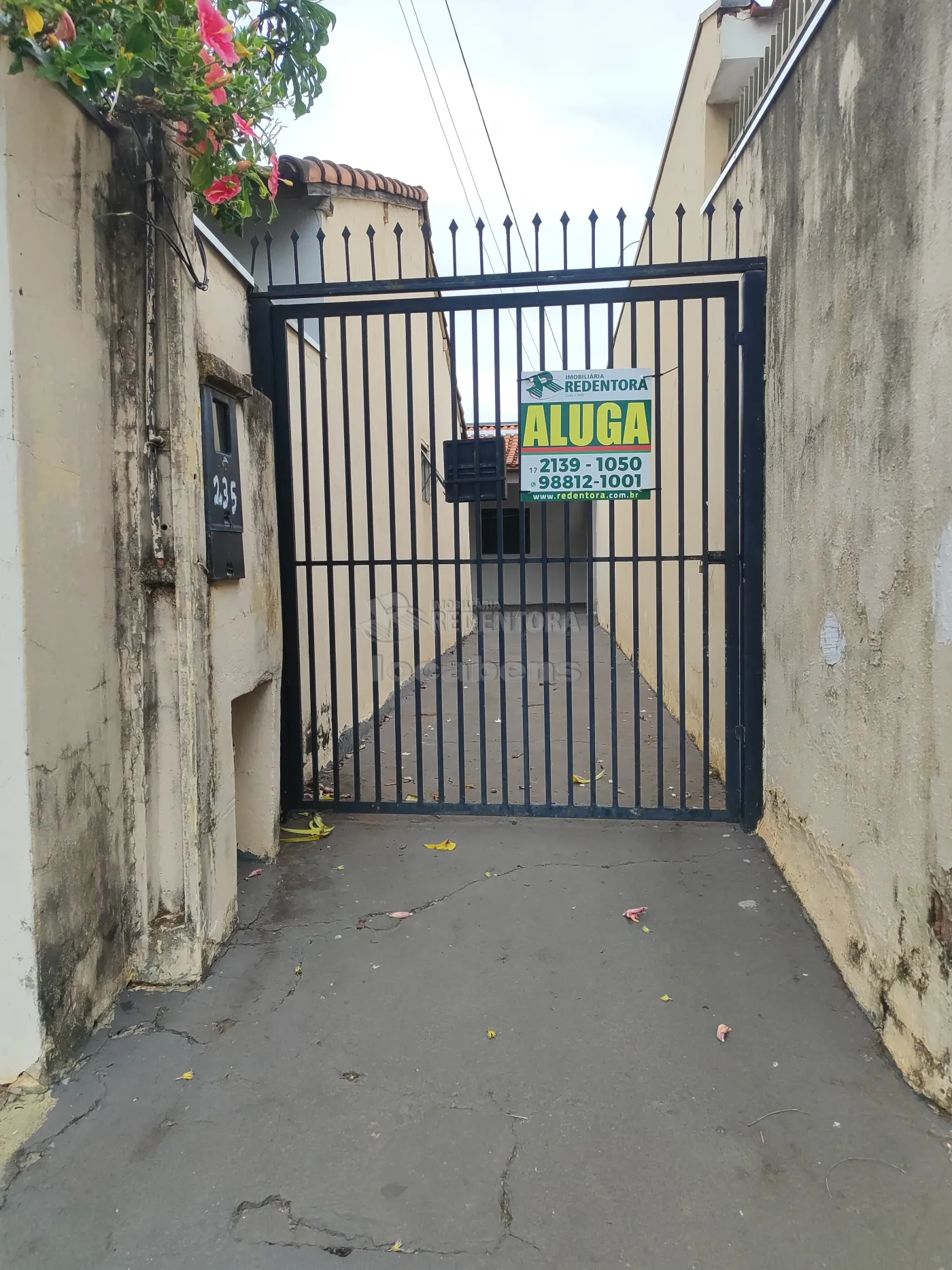 Casa para alugar com 2 quartos, 80m² - Foto 12