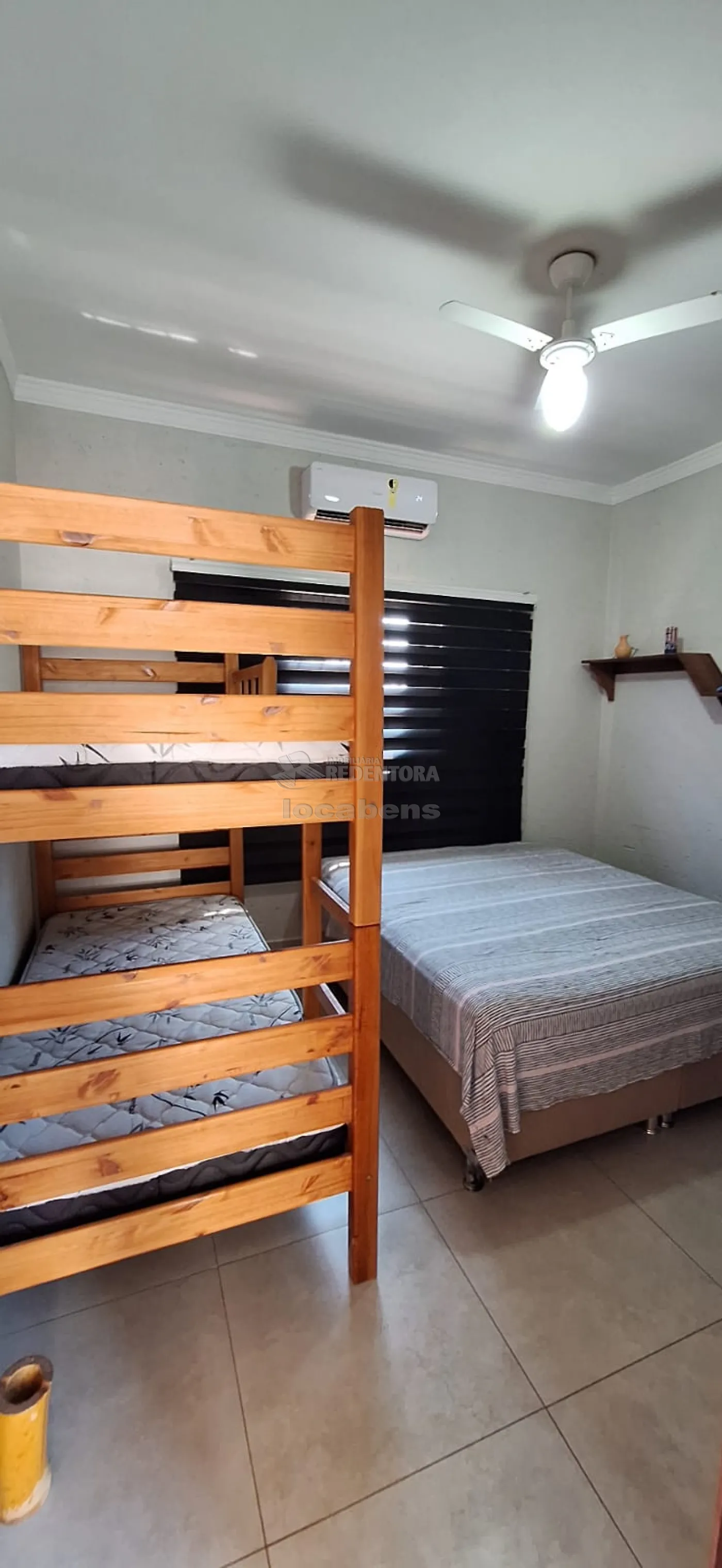 Chácara à venda com 3 quartos, 250m² - Foto 8