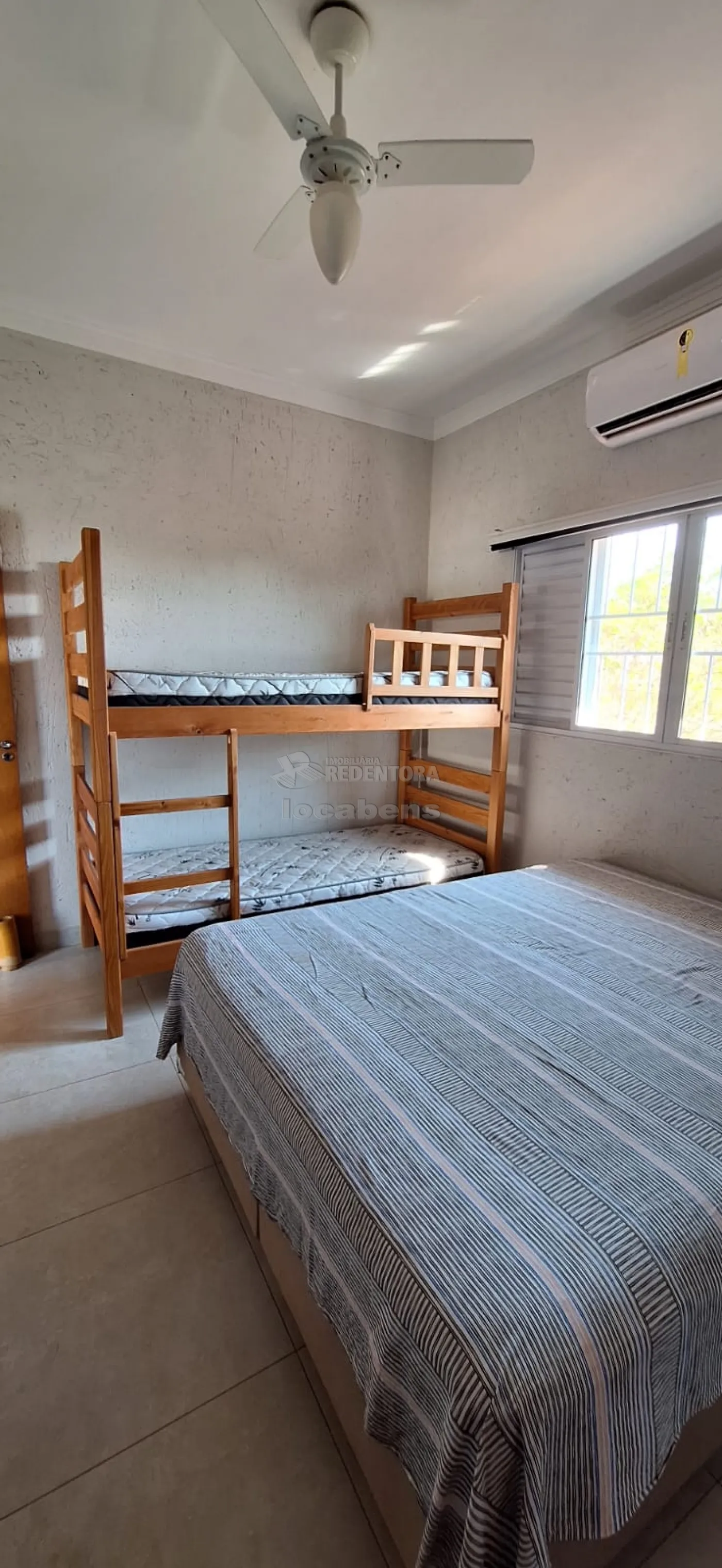 Chácara à venda com 3 quartos, 250m² - Foto 12