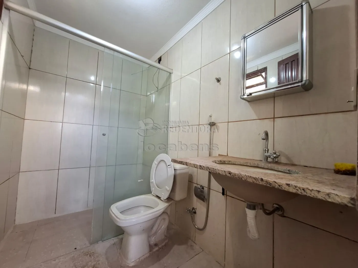 Alugar Casa / Padrão em São José do Rio Preto R$ 1.800,00 - Foto 14