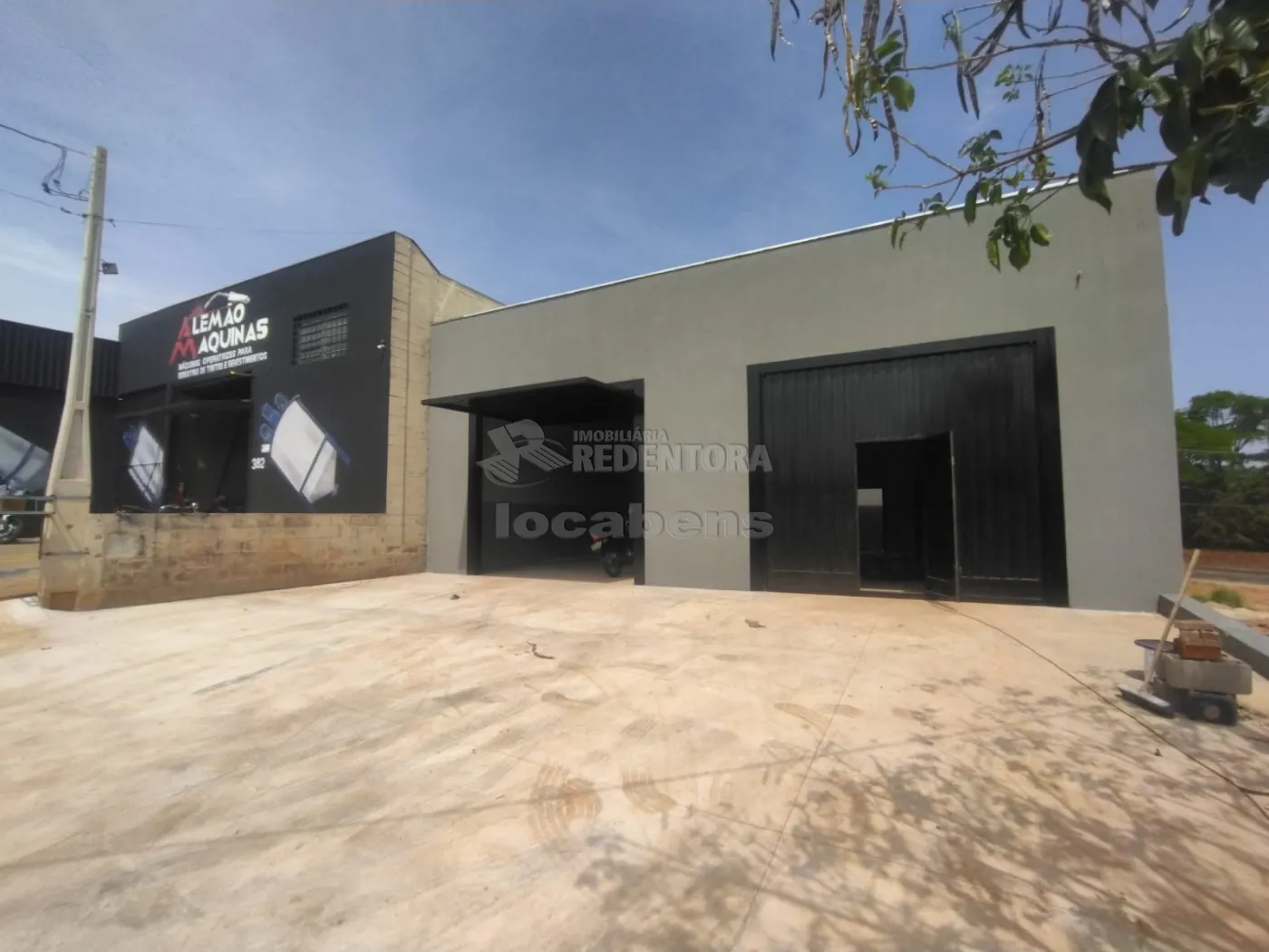 Alugar Comercial / Salão em São José do Rio Preto R$ 4.000,00 - Foto 2