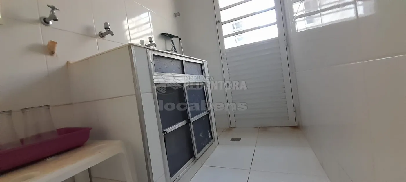 Alugar Casa / Padrão em São José do Rio Preto R$ 4.000,00 - Foto 4