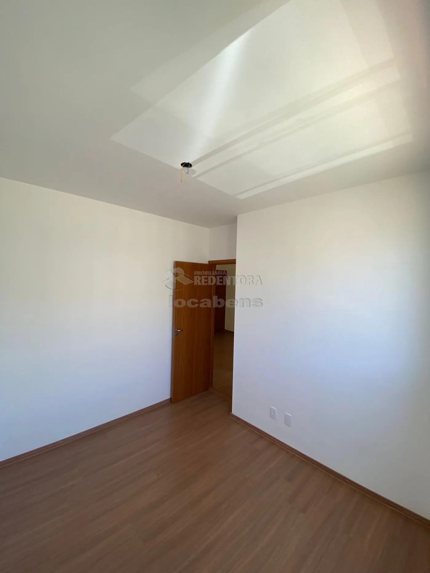 Alugar Apartamento / Padrão em São José do Rio Preto R$ 990,00 - Foto 3