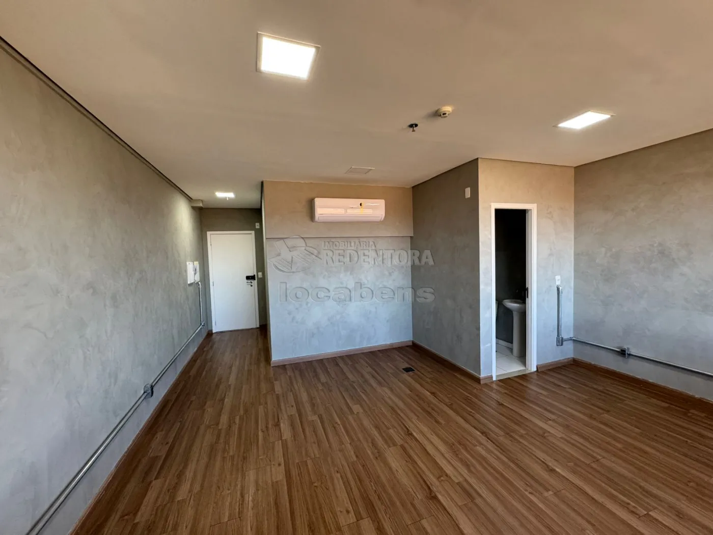 Alugar Comercial / Sala em São José do Rio Preto R$ 3.300,00 - Foto 6