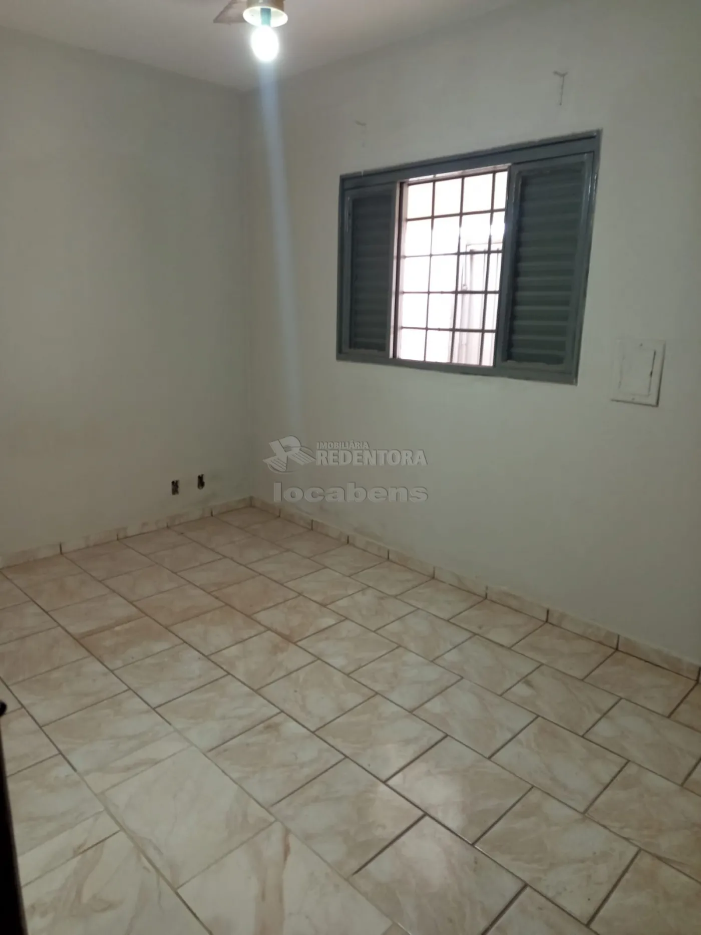Comprar Casa / Padrão em São José do Rio Preto R$ 250.000,00 - Foto 6