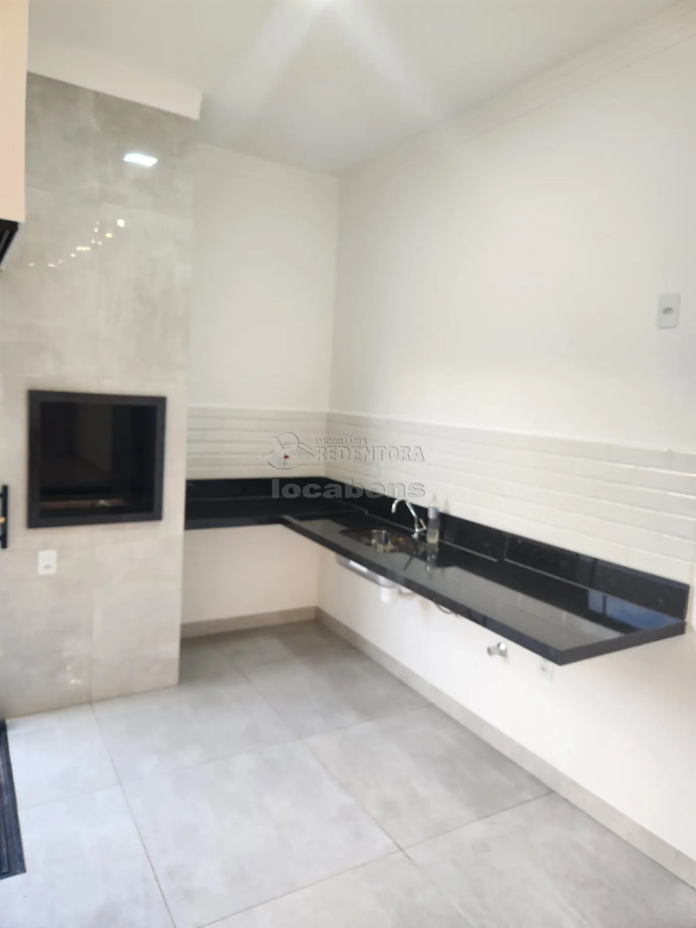Comprar Casa / Padrão em São José do Rio Preto R$ 650.000,00 - Foto 3
