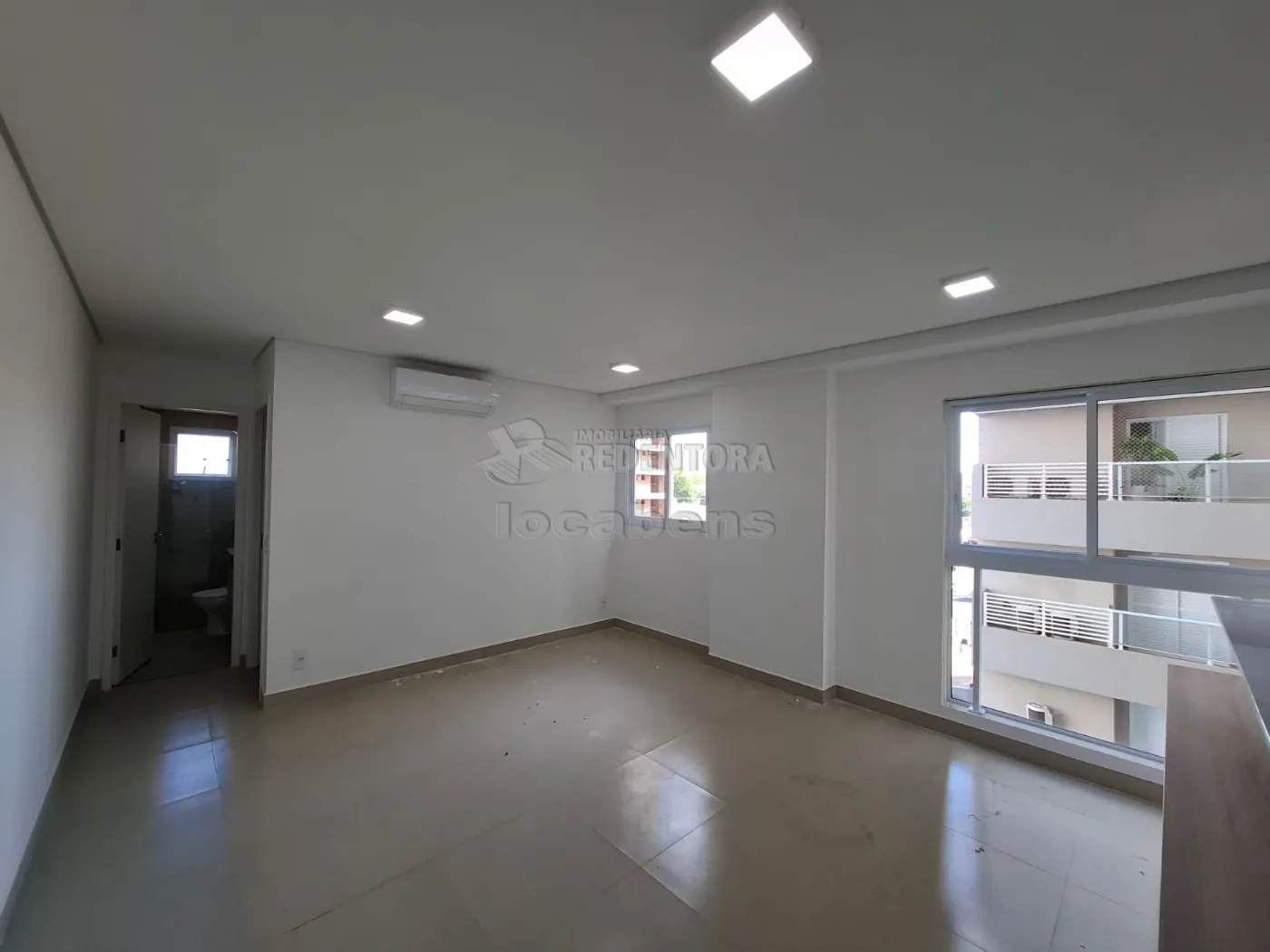 Alugar Apartamento / Padrão em São José do Rio Preto R$ 2.200,00 - Foto 1