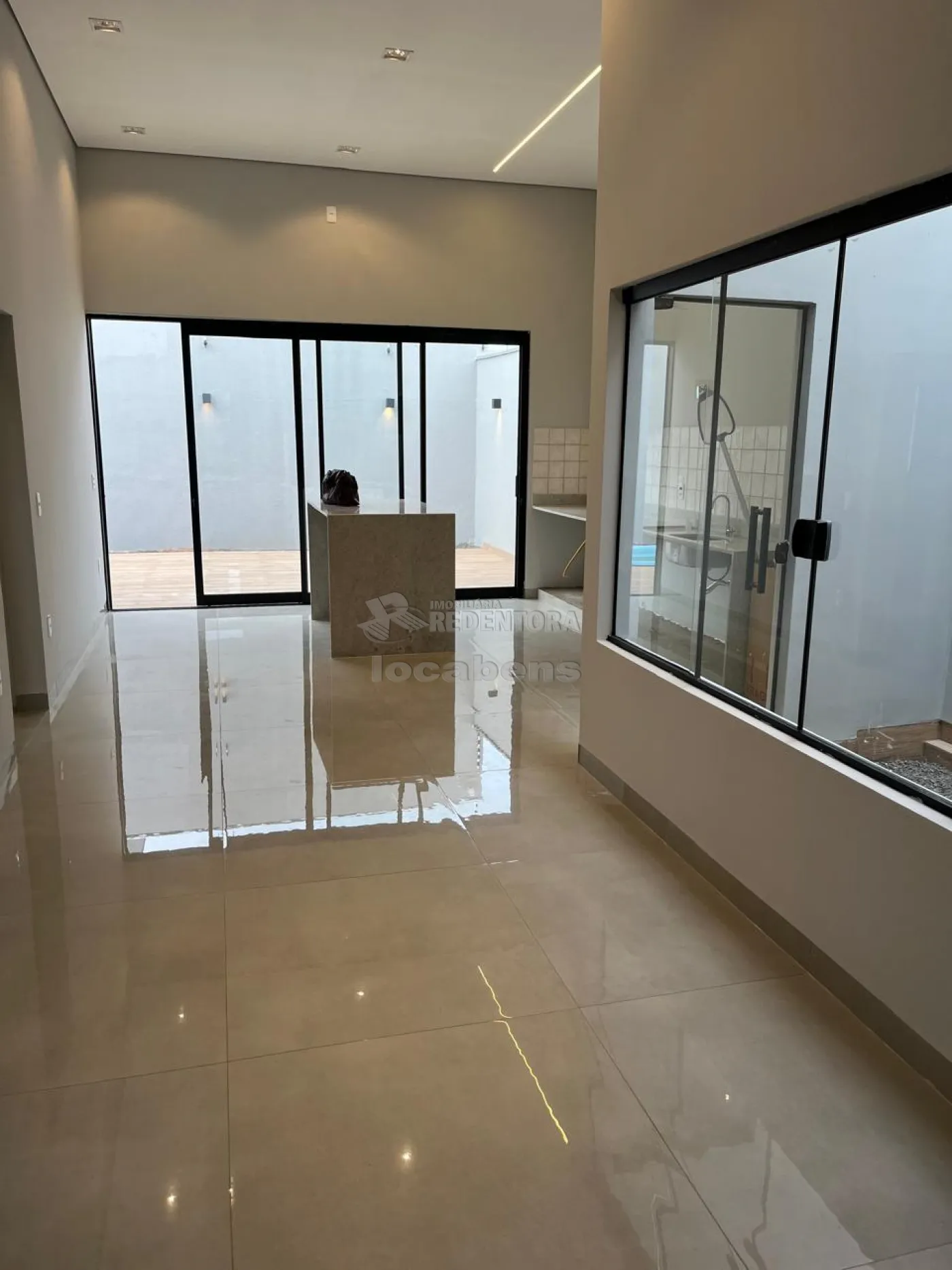 Comprar Casa / Padrão em São José do Rio Preto R$ 750.000,00 - Foto 3