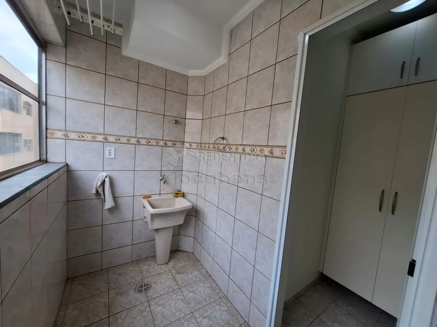 Alugar Apartamento / Padrão em São José do Rio Preto R$ 1.300,00 - Foto 6