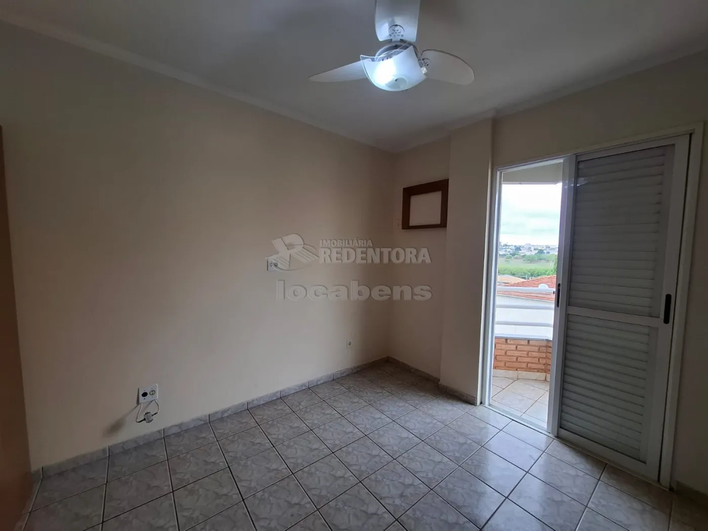 Alugar Apartamento / Padrão em São José do Rio Preto R$ 1.300,00 - Foto 11