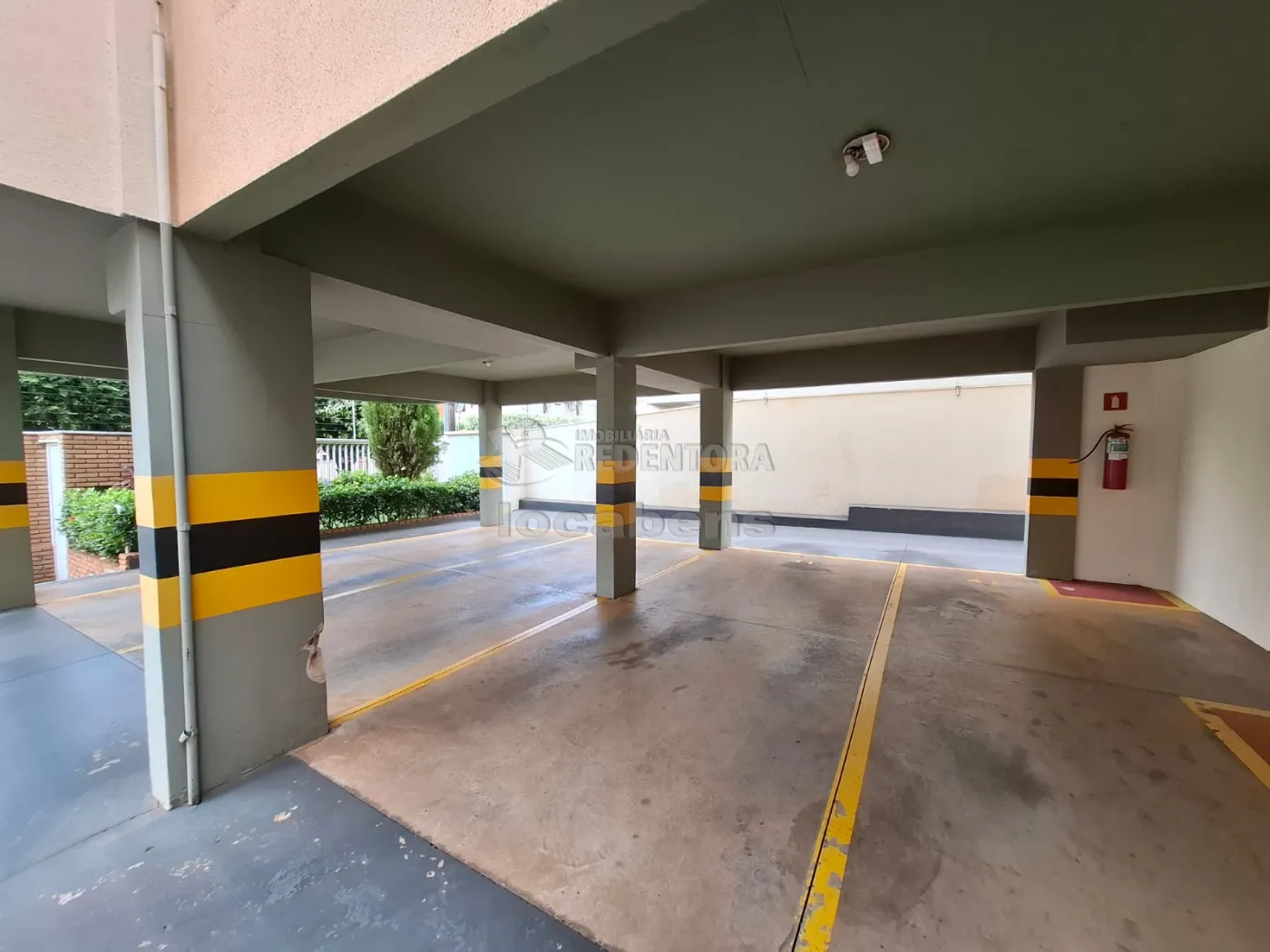 Alugar Apartamento / Padrão em São José do Rio Preto R$ 1.300,00 - Foto 15