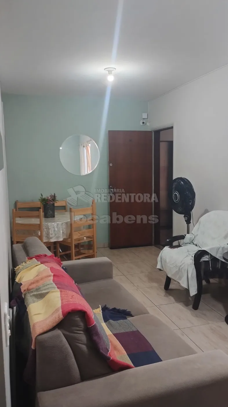 Comprar Apartamento / Padrão em São José do Rio Preto R$ 310.000,00 - Foto 2