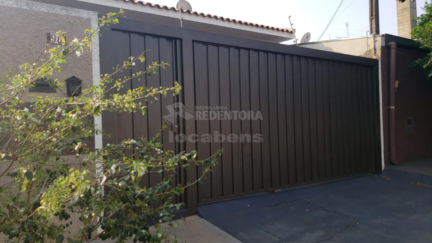 Comprar Casa / Padrão em São José do Rio Preto R$ 330.000,00 - Foto 1