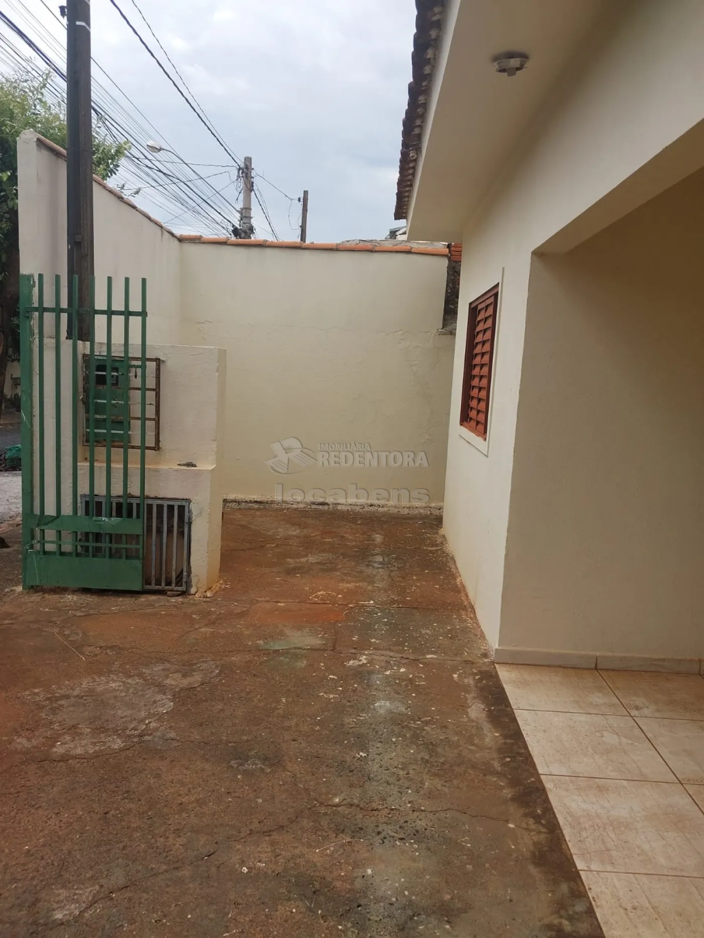 Comprar Casa / Padrão em São José do Rio Preto R$ 270.000,00 - Foto 2