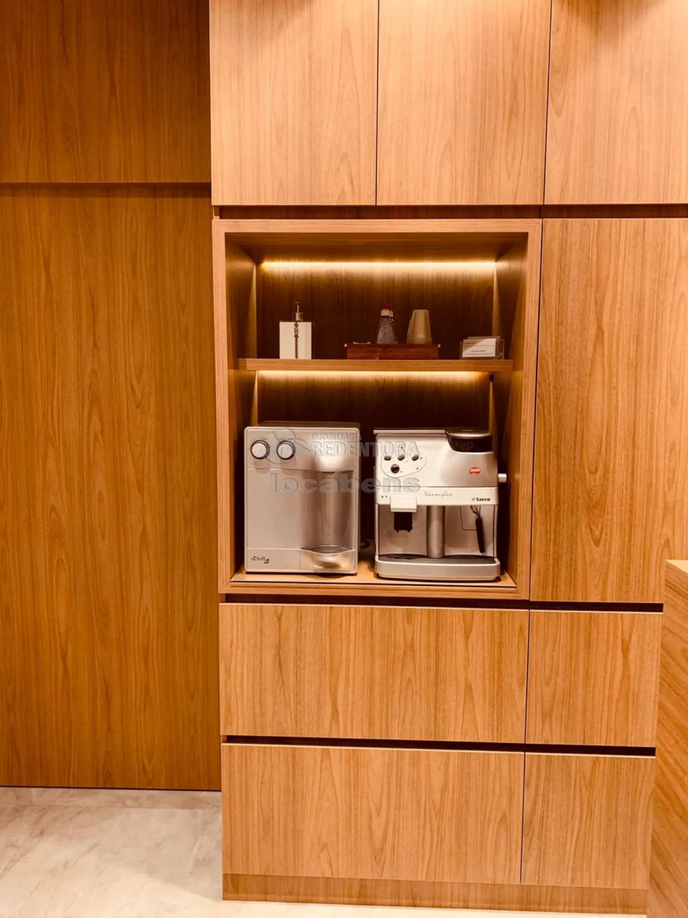 Comprar Comercial / Sala em São José do Rio Preto R$ 950.000,00 - Foto 4