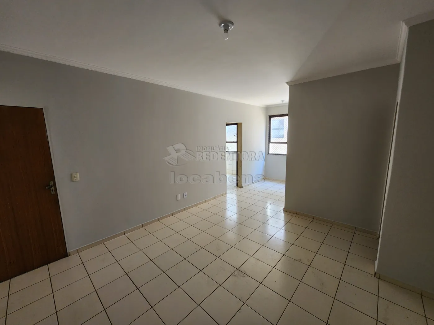 Alugar Apartamento / Padrão em São José do Rio Preto R$ 900,00 - Foto 2