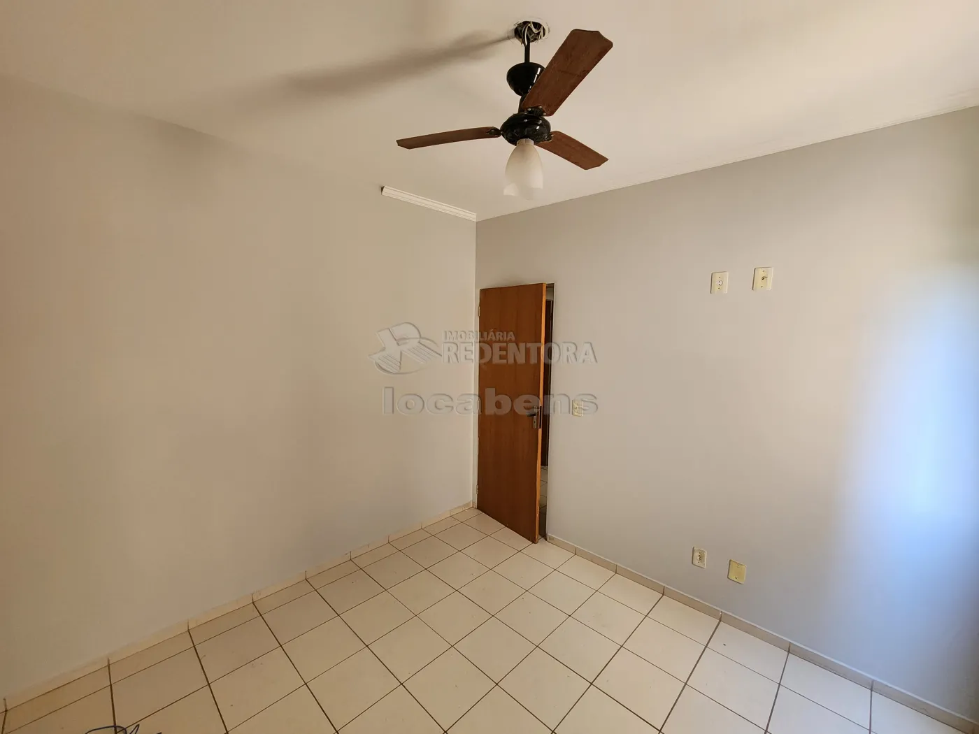 Alugar Apartamento / Padrão em São José do Rio Preto R$ 900,00 - Foto 13