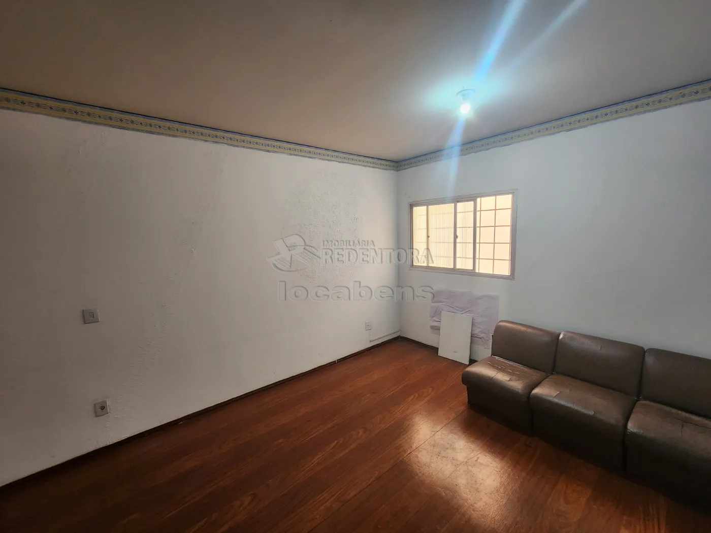 Alugar Apartamento / Padrão em São José do Rio Preto R$ 1.000,00 - Foto 1