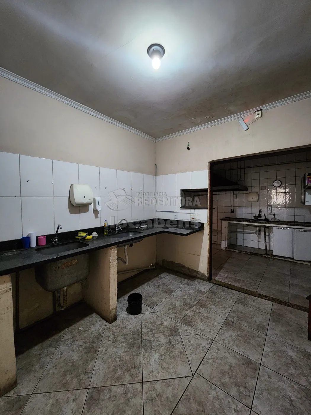 Alugar Comercial / Salão em São José do Rio Preto R$ 2.300,00 - Foto 9