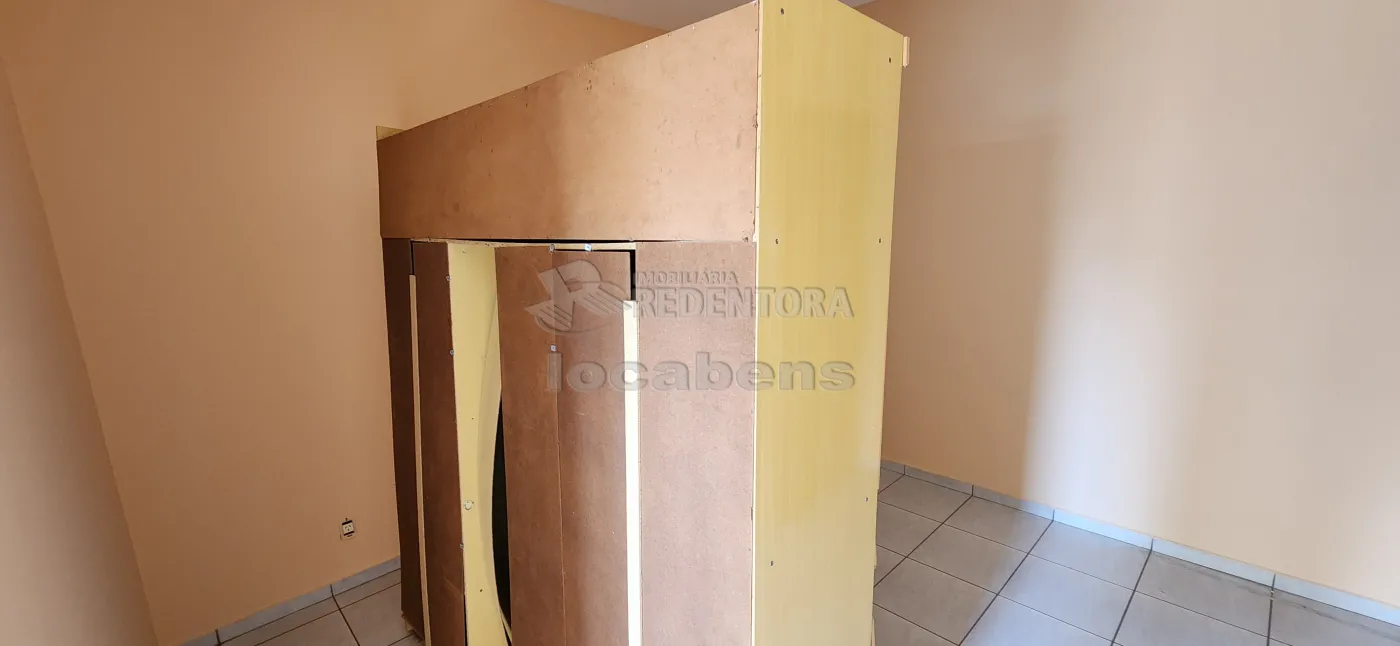 Alugar Apartamento / Padrão em São José do Rio Preto R$ 1.350,00 - Foto 5