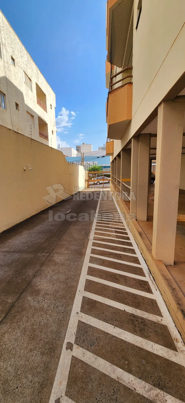 Alugar Apartamento / Padrão em São José do Rio Preto R$ 1.350,00 - Foto 16